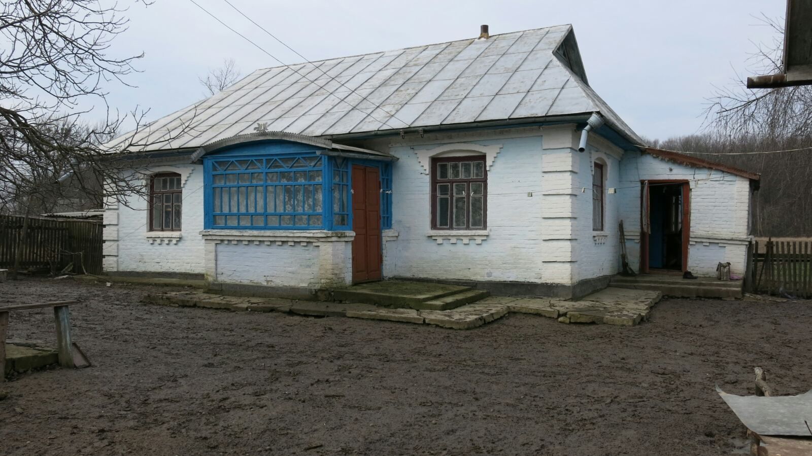 4 КІМ. БУДИНОК, ПЛОЩА - 65 м², ЦІНА - 6 000 $
