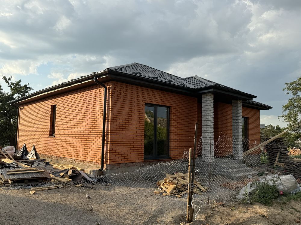 3 КІМ. БУДИНОК, ПЛОЩА - 93 м², ЦІНА - 85 000 $

