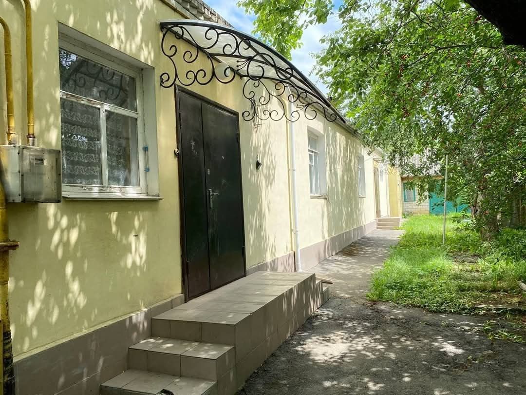 6 КІМ. БУДИНОК, ПЛОЩА - 140 м², ЦІНА - 45 000 $

