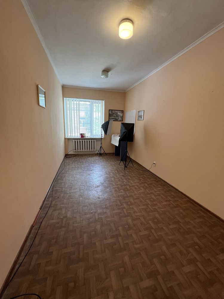 ПЛОЩА - 16 м², ЦІНА - 69 $
