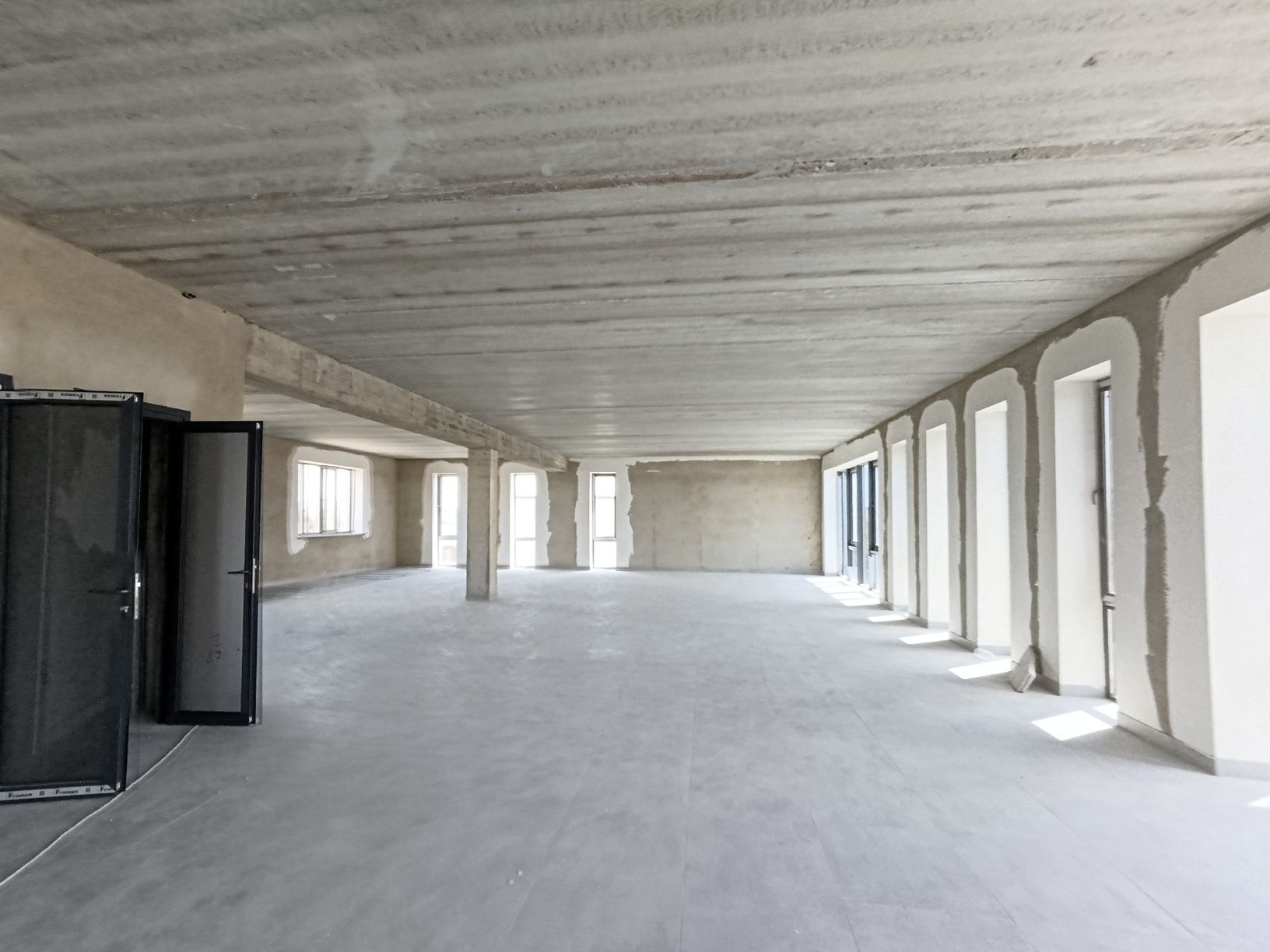 Обʼєкт нерухомості: ПЛОЩА - 700 м², ЦІНА - 5 $
 — HUBTRUST, Вінниця