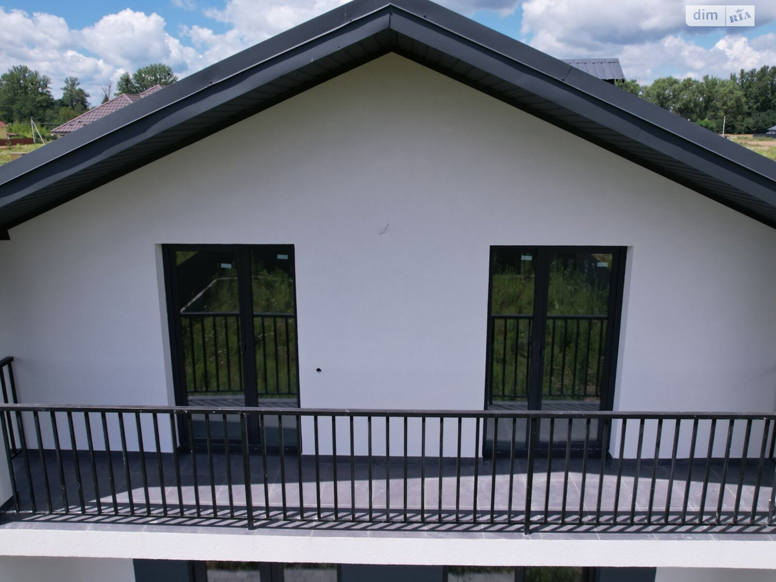 4 КІМ. БУДИНОК, ПЛОЩА - 125 м², ЦІНА - 92 000 $
, пл. Царина(8-го Березня)
