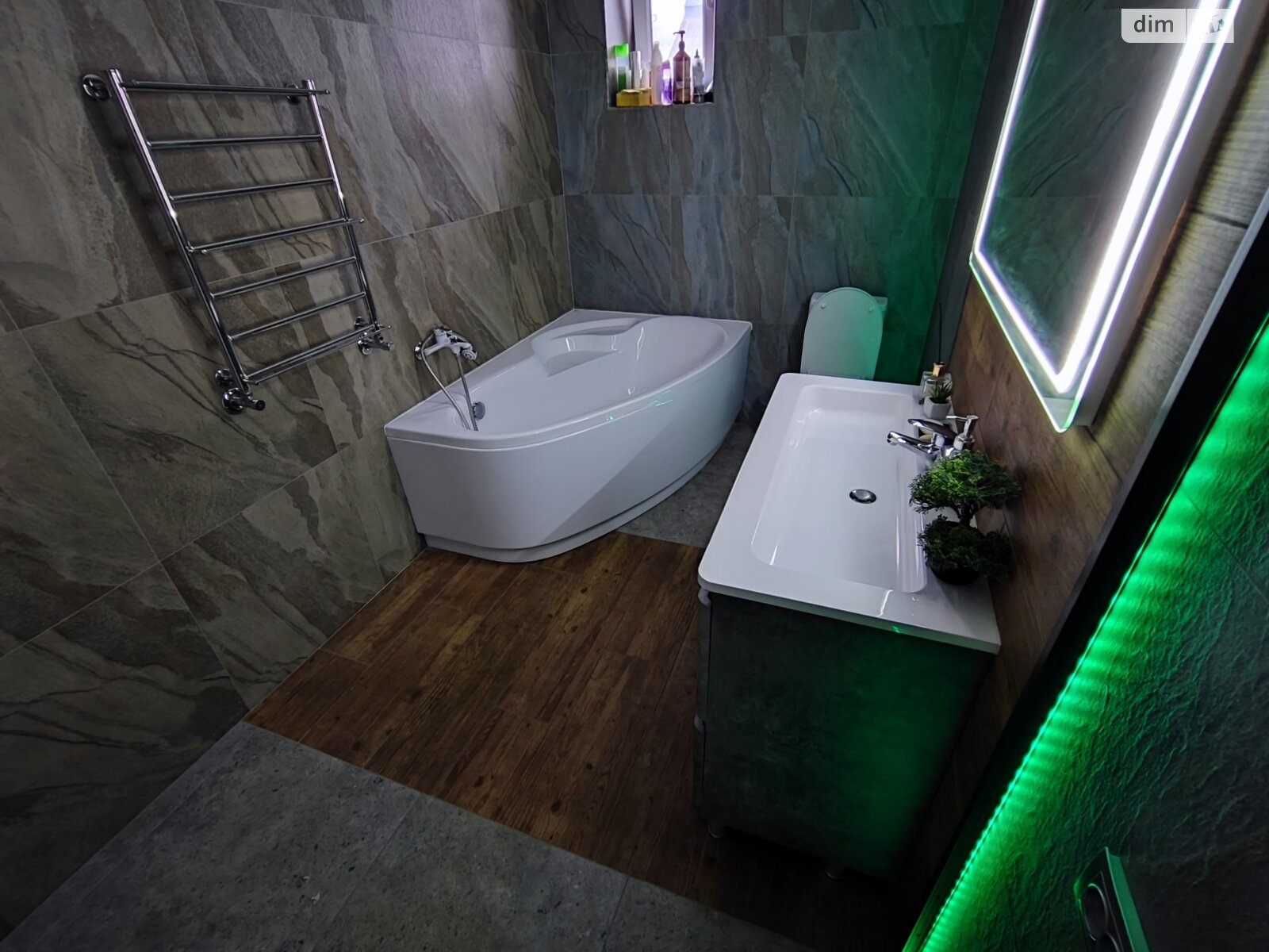 Обʼєкт нерухомості: 5 КІМ. БУДИНОК, ПЛОЩА - 200 м², ЦІНА - 289 000 $
 — HUBTRUST, Вінниця
