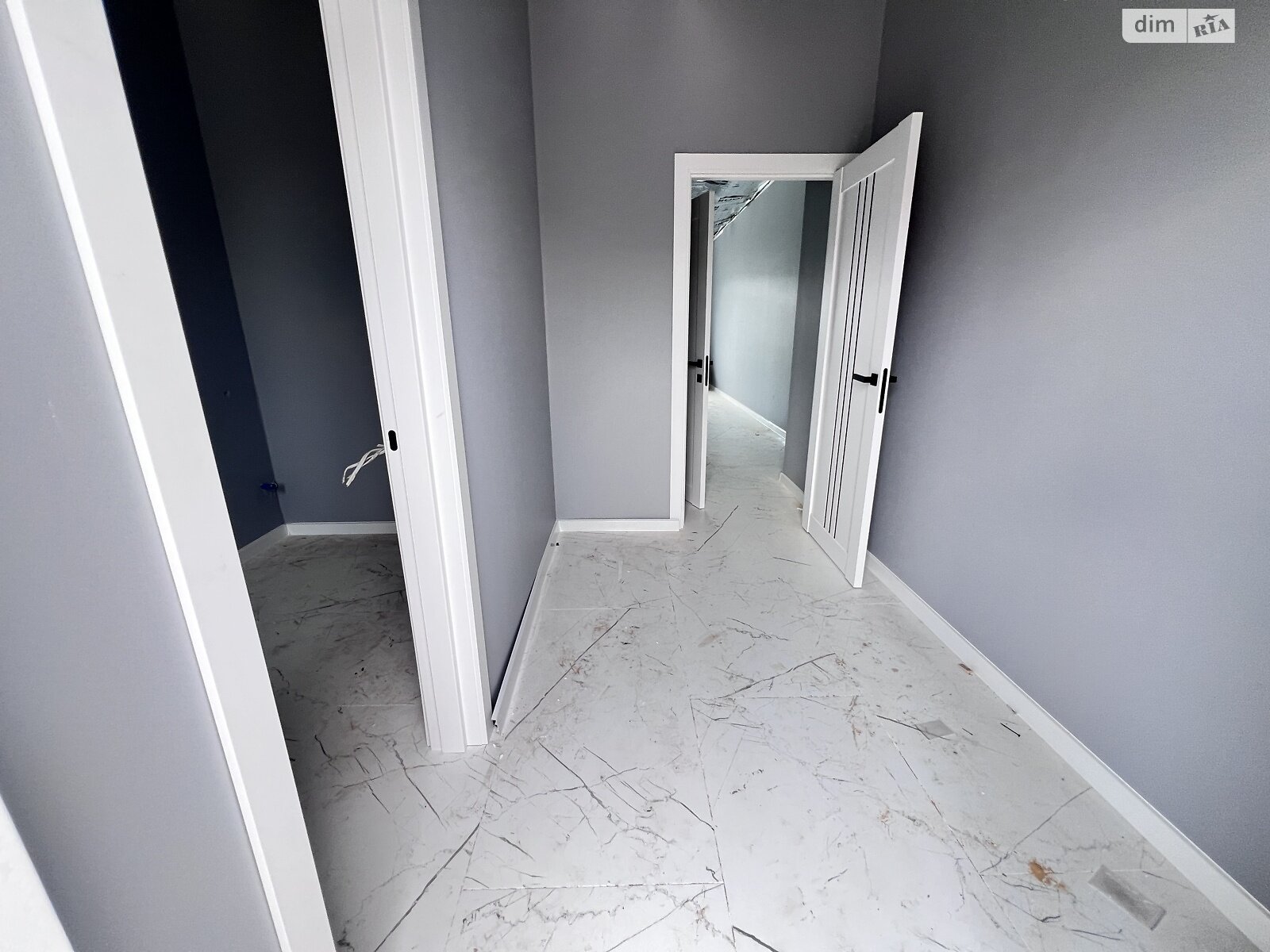 Обʼєкт нерухомості: 2 КІМ. ТАУНХАУС, ПЛОЩА - 80 м², ЦІНА - 60 000 $
, вул. Набережна вулиця — HUBTRUST, Вінниця