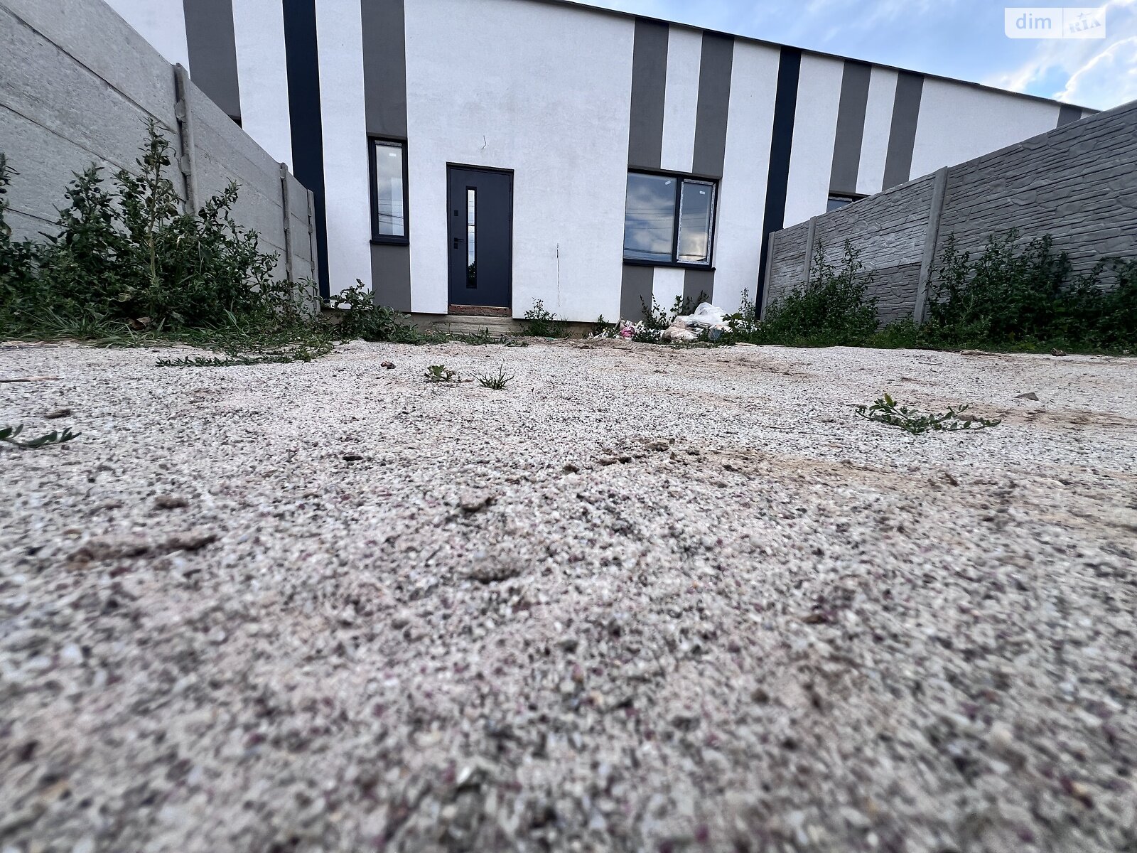 Обʼєкт нерухомості: 2 КІМ. ТАУНХАУС, ПЛОЩА - 80 м², ЦІНА - 60 000 $
, вул. Набережна вулиця — HUBTRUST, Вінниця