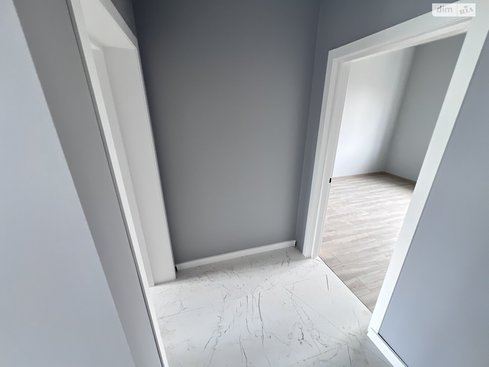 Обʼєкт нерухомості: 2 КІМ. ТАУНХАУС, ПЛОЩА - 80 м², ЦІНА - 60 000 $
, вул. Набережна вулиця — HUBTRUST, Вінниця