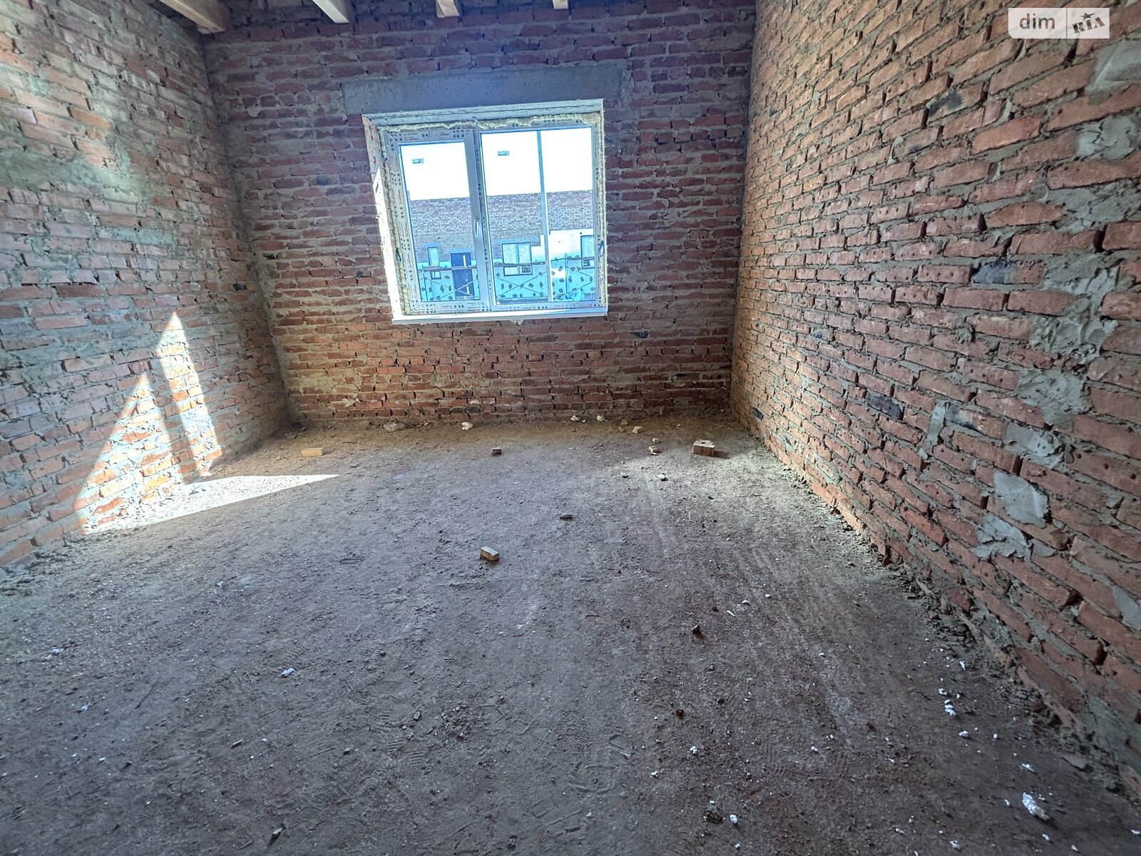 Обʼєкт нерухомості: 2 КІМ. ТАУНХАУС, ПЛОЩА - 70 м², ЦІНА - 37 000 $
 — HUBTRUST, Вінниця