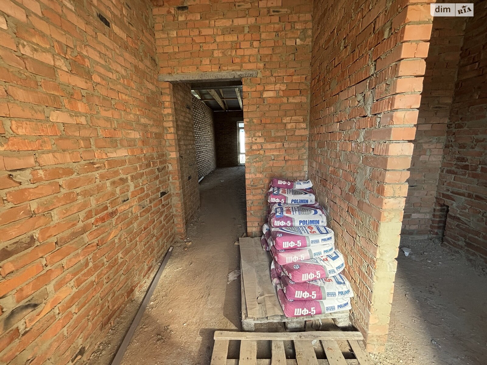Обʼєкт нерухомості: 2 КІМ. ТАУНХАУС, ПЛОЩА - 72 м², ЦІНА - 42 000 $
, вул. Алеї — HUBTRUST, Вінниця