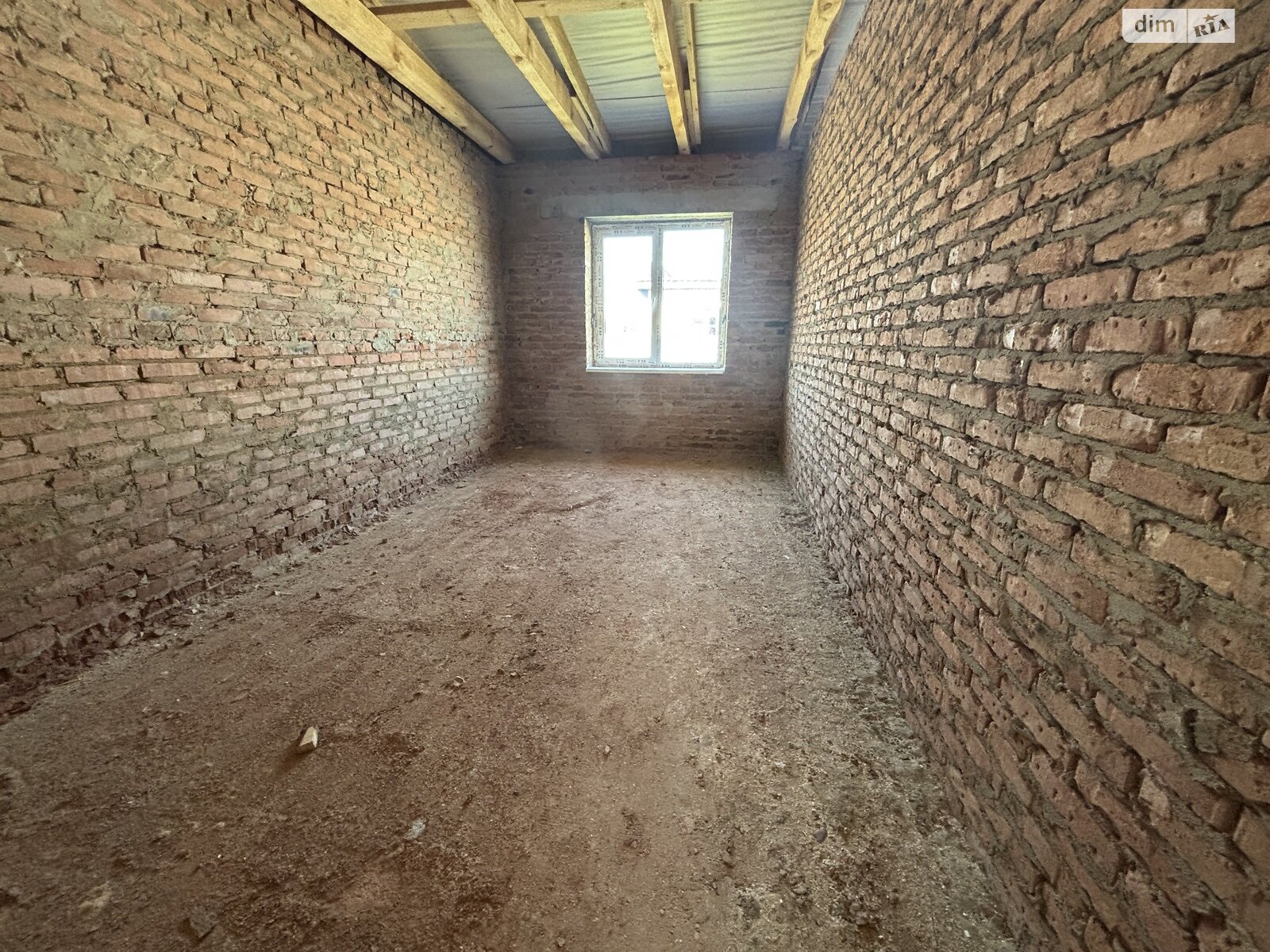 Обʼєкт нерухомості: 2 КІМ. ТАУНХАУС, ПЛОЩА - 72 м², ЦІНА - 42 000 $
, вул. Алеї — HUBTRUST, Вінниця