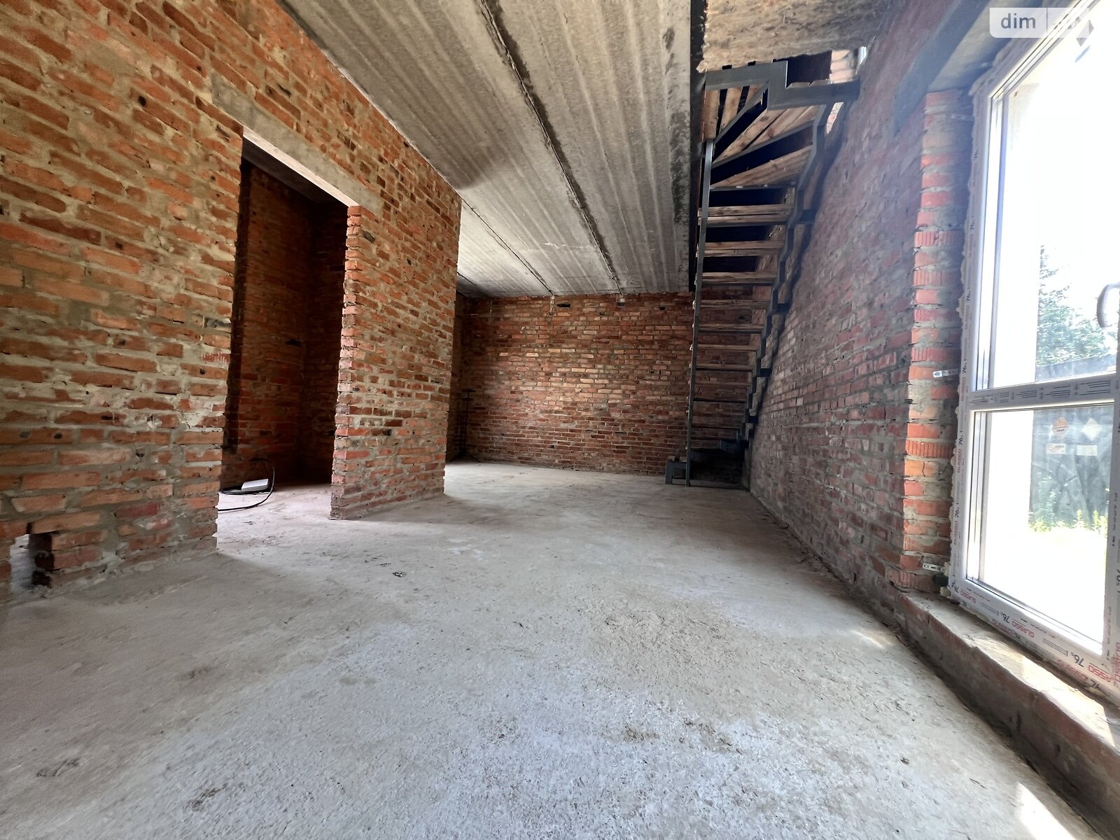 Обʼєкт нерухомості: 2 КІМ. ТАУНХАУС, ПЛОЩА - 82 м², ЦІНА - 64 000 $
, вул. Лесі Українки — HUBTRUST, Вінниця