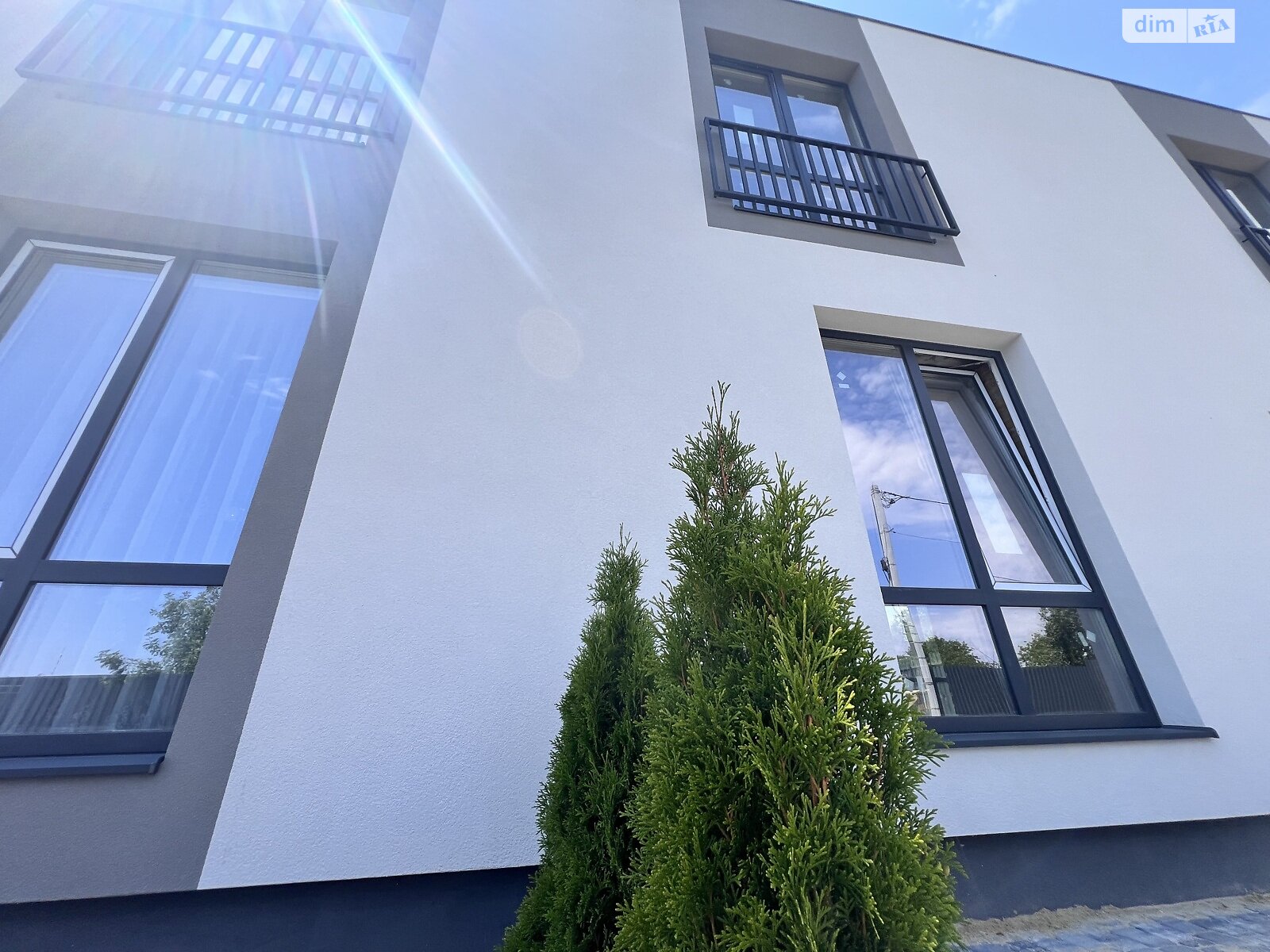 Обʼєкт нерухомості: 2 КІМ. ТАУНХАУС, ПЛОЩА - 82 м², ЦІНА - 64 000 $
, вул. Лесі Українки — HUBTRUST, Вінниця