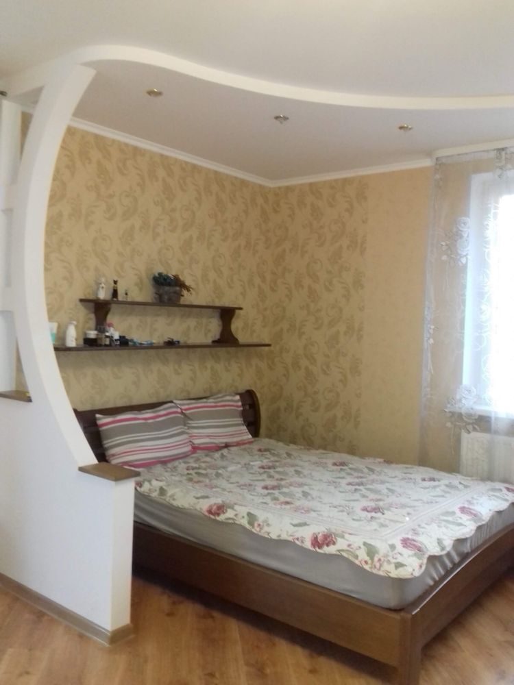 1 КІМ. КВАРТИРА, ПЛОЩА - 55 м², ЦІНА - 358 $
