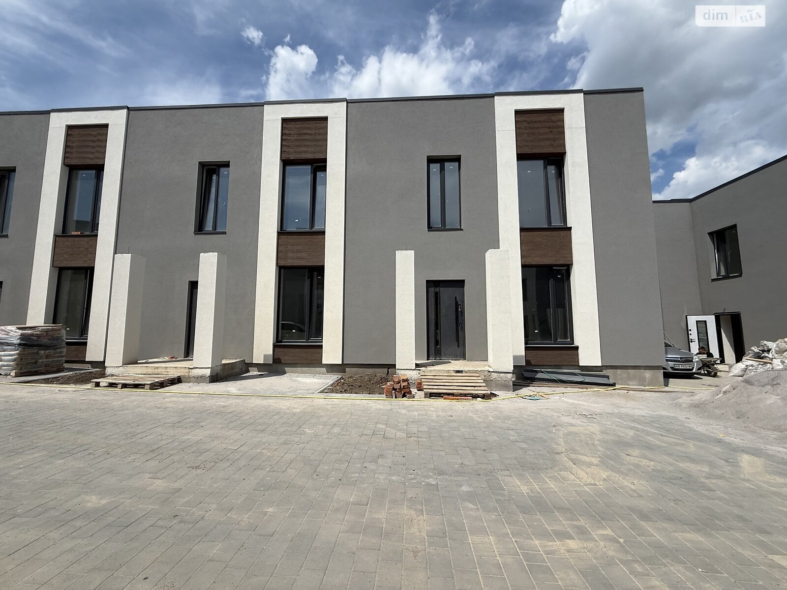 4 КІМ. ТАУНХАУС, ПЛОЩА - 120 м², ЦІНА - 145 000 $
, вул. Подільська