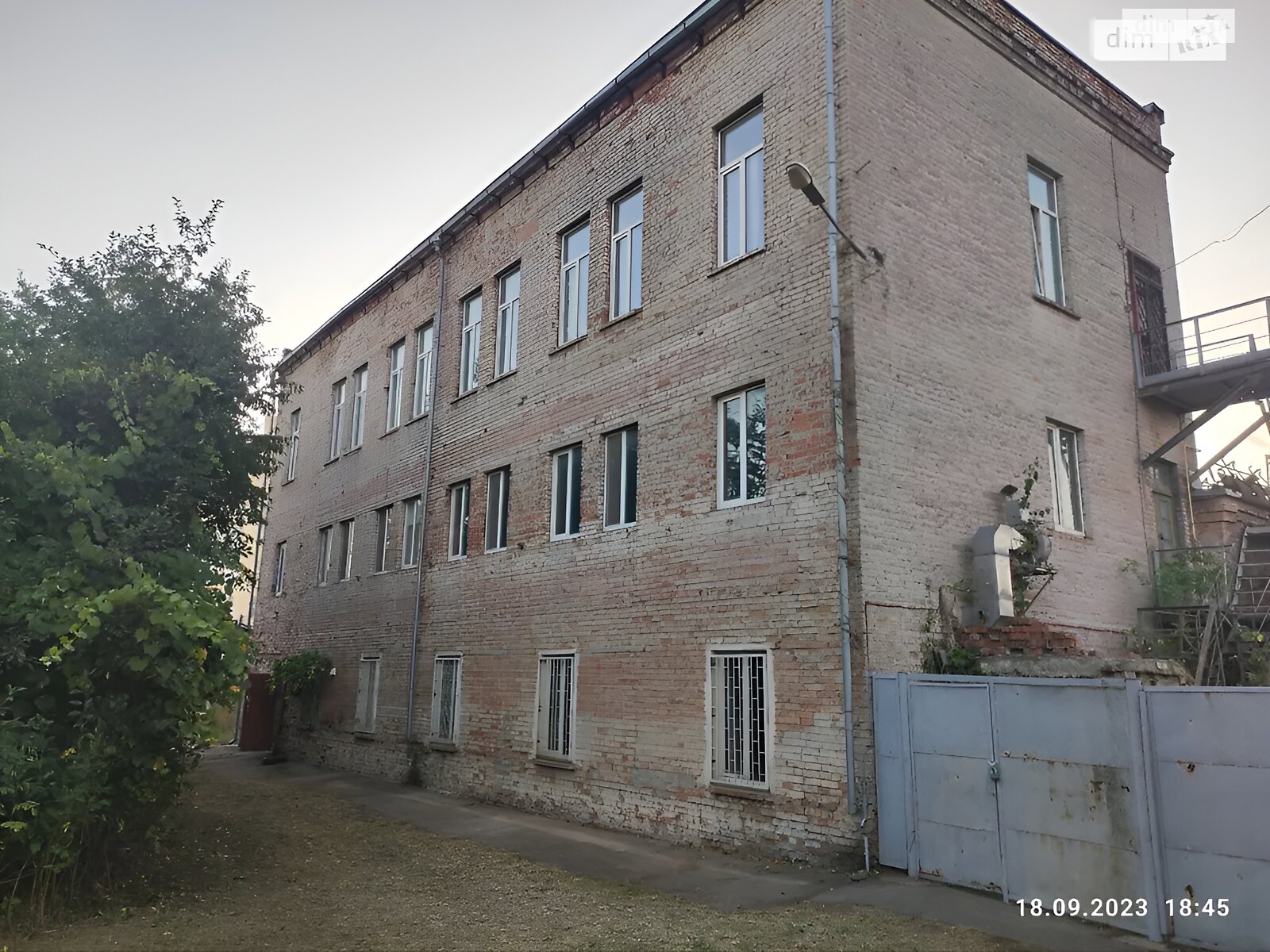 Обʼєкт нерухомості: ПЛОЩА - 1211 м², ЦІНА - 330 000 $
, вул. Академіка Янгеля — HUBTRUST, Вінниця