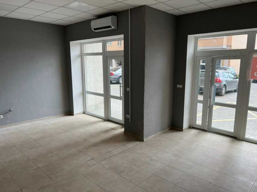 ПЛОЩА - 38 м², ЦІНА - 358 $
