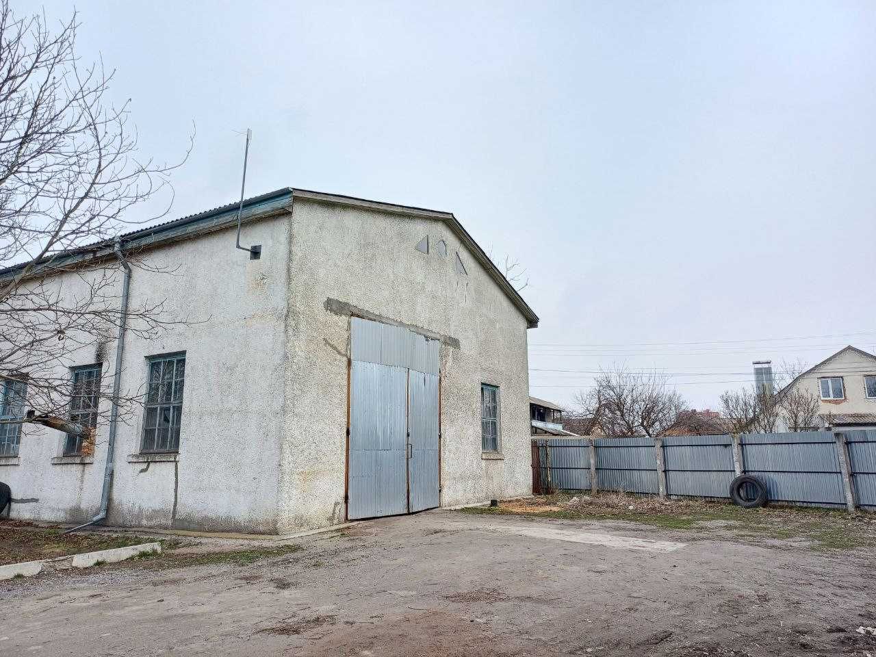 ПЛОЩА - 170 м², ЦІНА - 23 $
