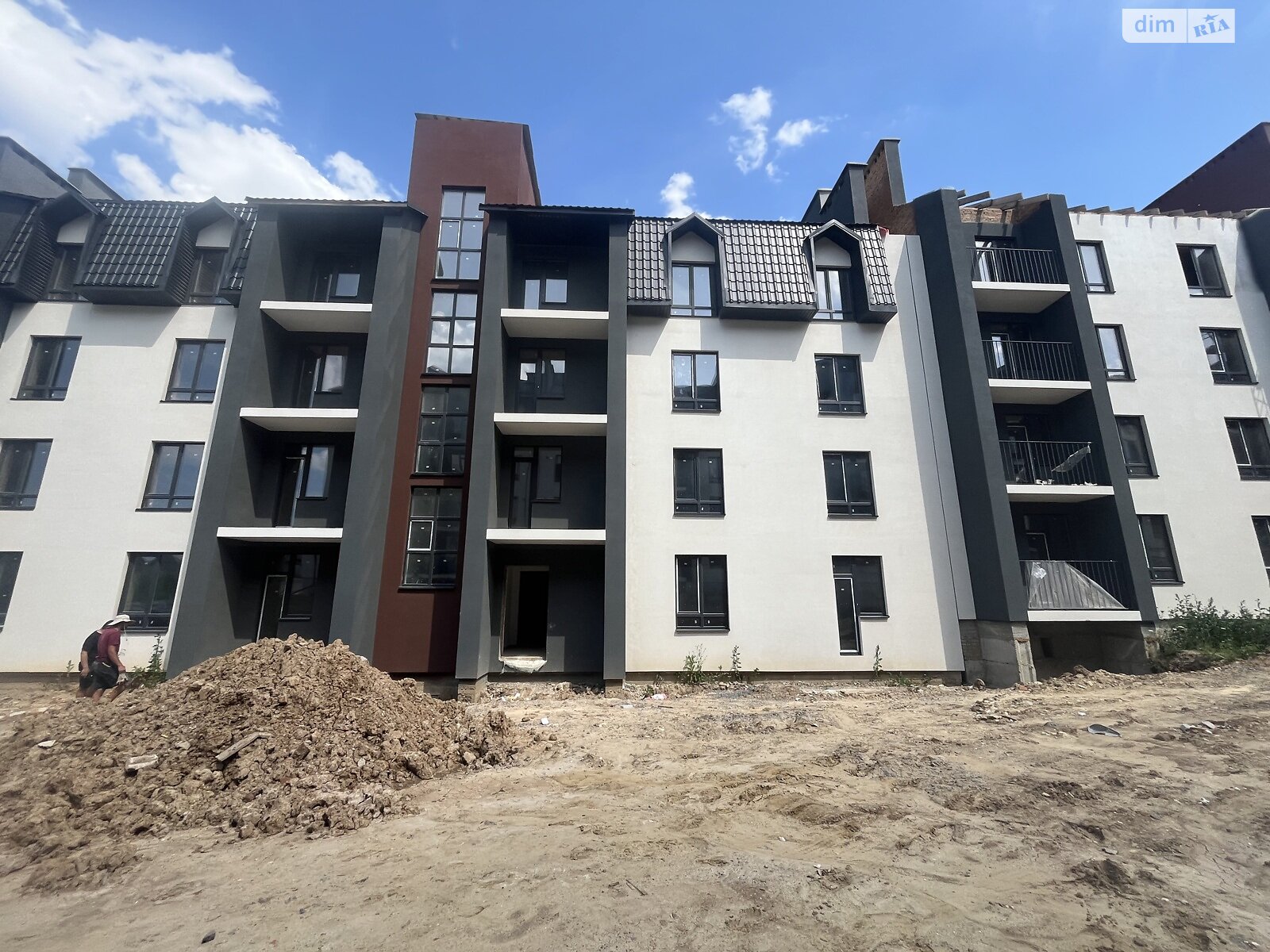 1 КІМ. КВАРТИРА, ПЛОЩА - 37 м², ЦІНА - 22 800 $
, вул. Тиврівське шосе