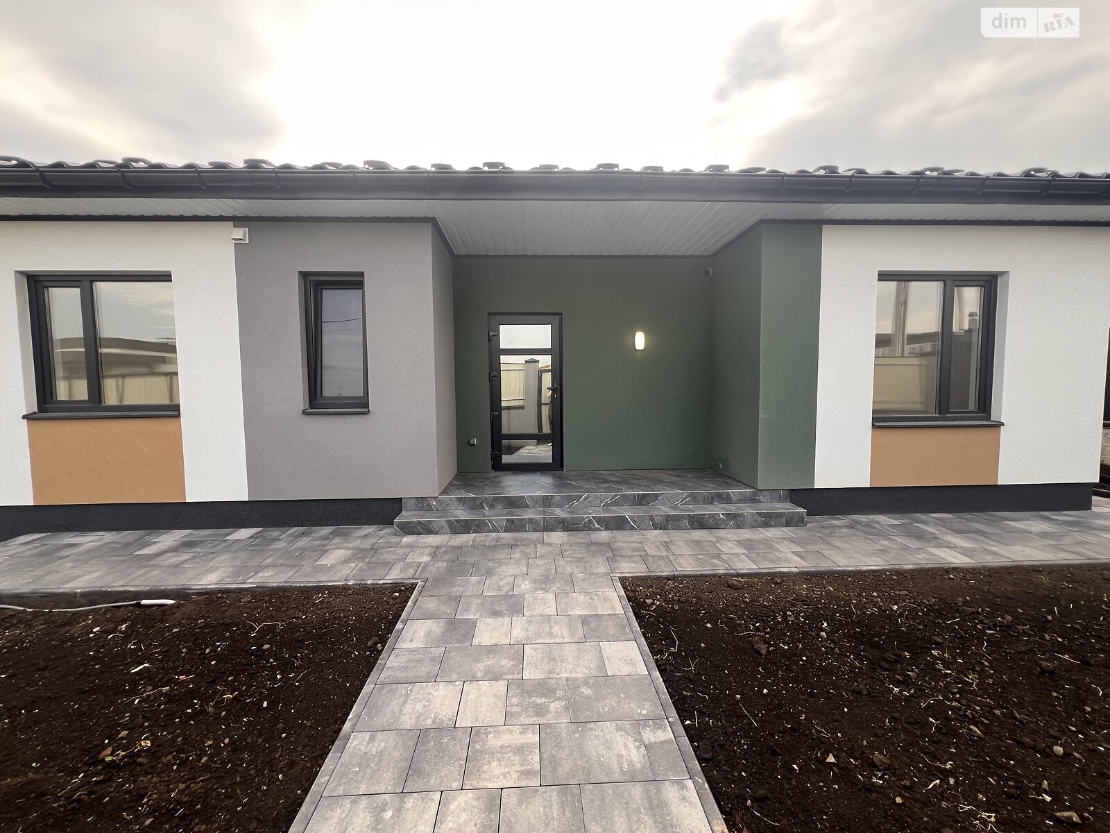 Обʼєкт нерухомості: 3 КІМ. БУДИНОК, ПЛОЩА - 130 м², ЦІНА - 200 000 $
, мас. Благодатний — HUBTRUST, Вінниця