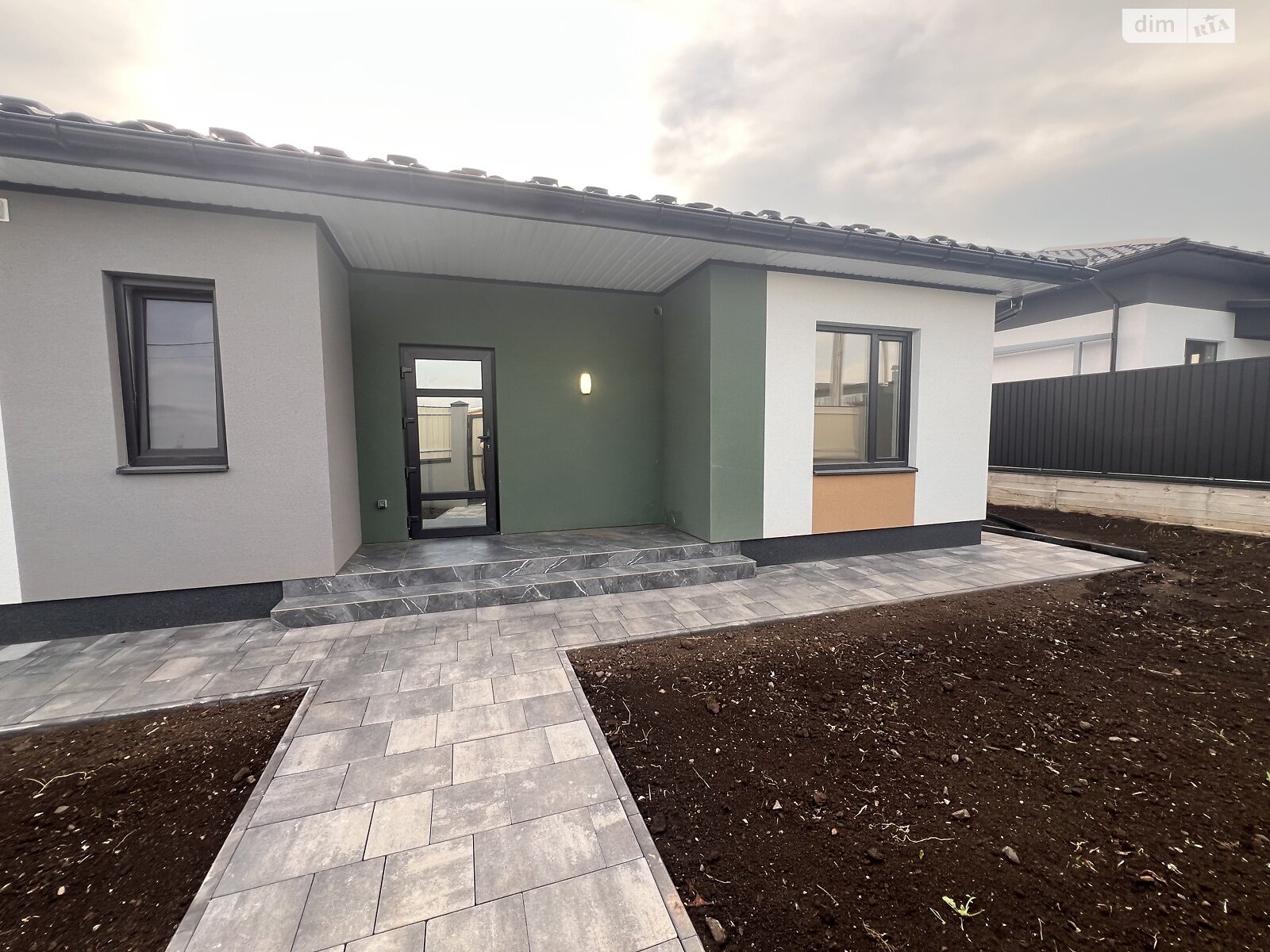 Обʼєкт нерухомості: 3 КІМ. БУДИНОК, ПЛОЩА - 130 м², ЦІНА - 200 000 $
, мас. Благодатний — HUBTRUST, Вінниця