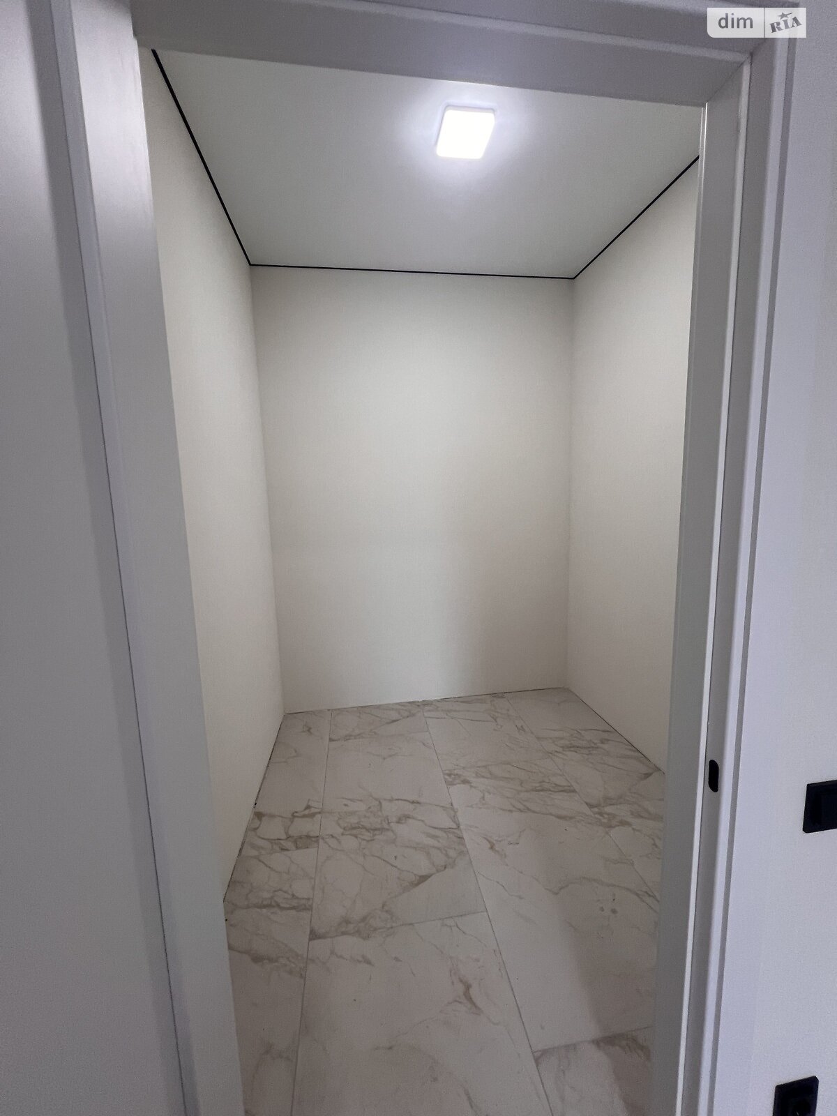 Обʼєкт нерухомості: 3 КІМ. БУДИНОК, ПЛОЩА - 130 м², ЦІНА - 200 000 $
, мас. Благодатний — HUBTRUST, Вінниця