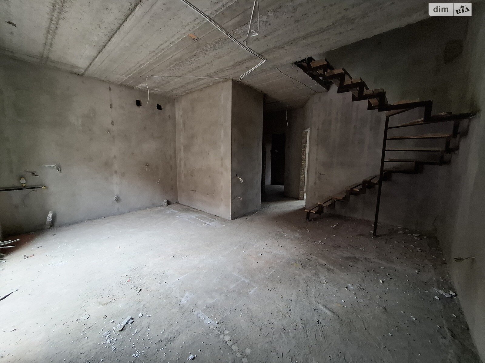 Обʼєкт нерухомості: 3 КІМ. ТАУНХАУС, ПЛОЩА - 75 м², ЦІНА - 60 000 $
, пров. Світлий — HUBTRUST, Вінниця