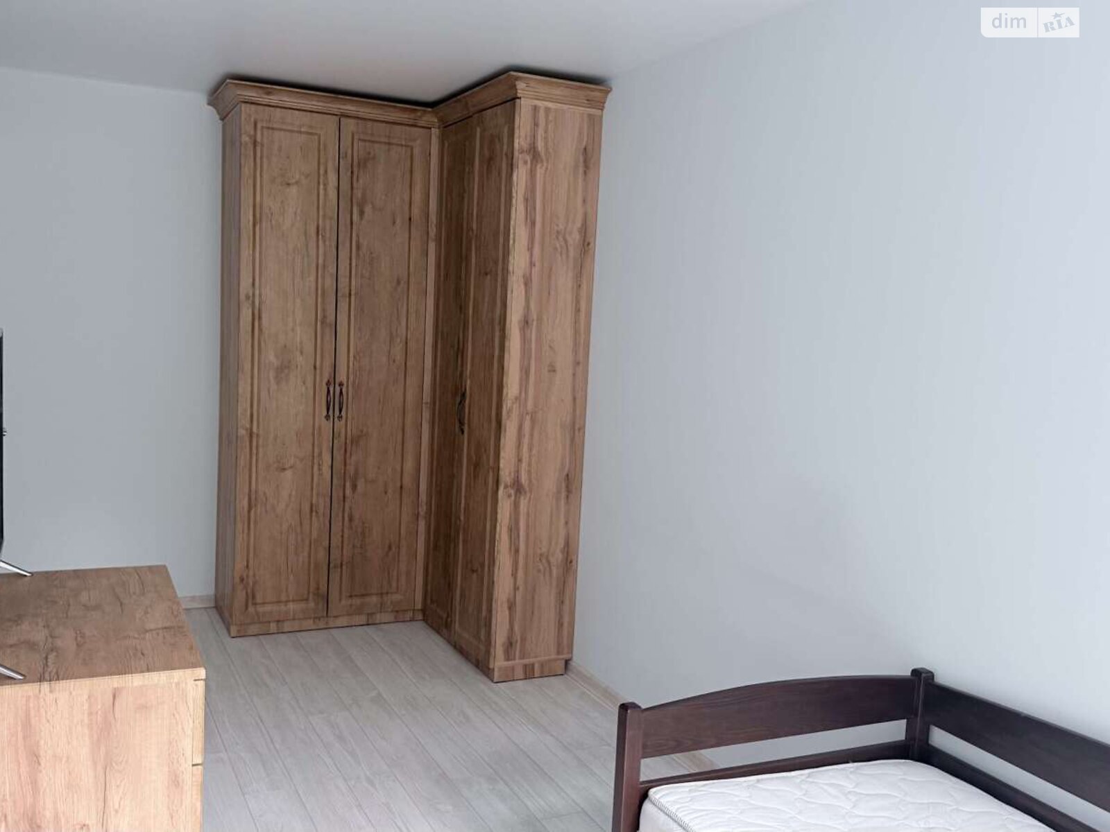 2 КІМ. КВАРТИРА, ПЛОЩА - 40 м², ЦІНА - 8 000 $
, вул. Івана Франка