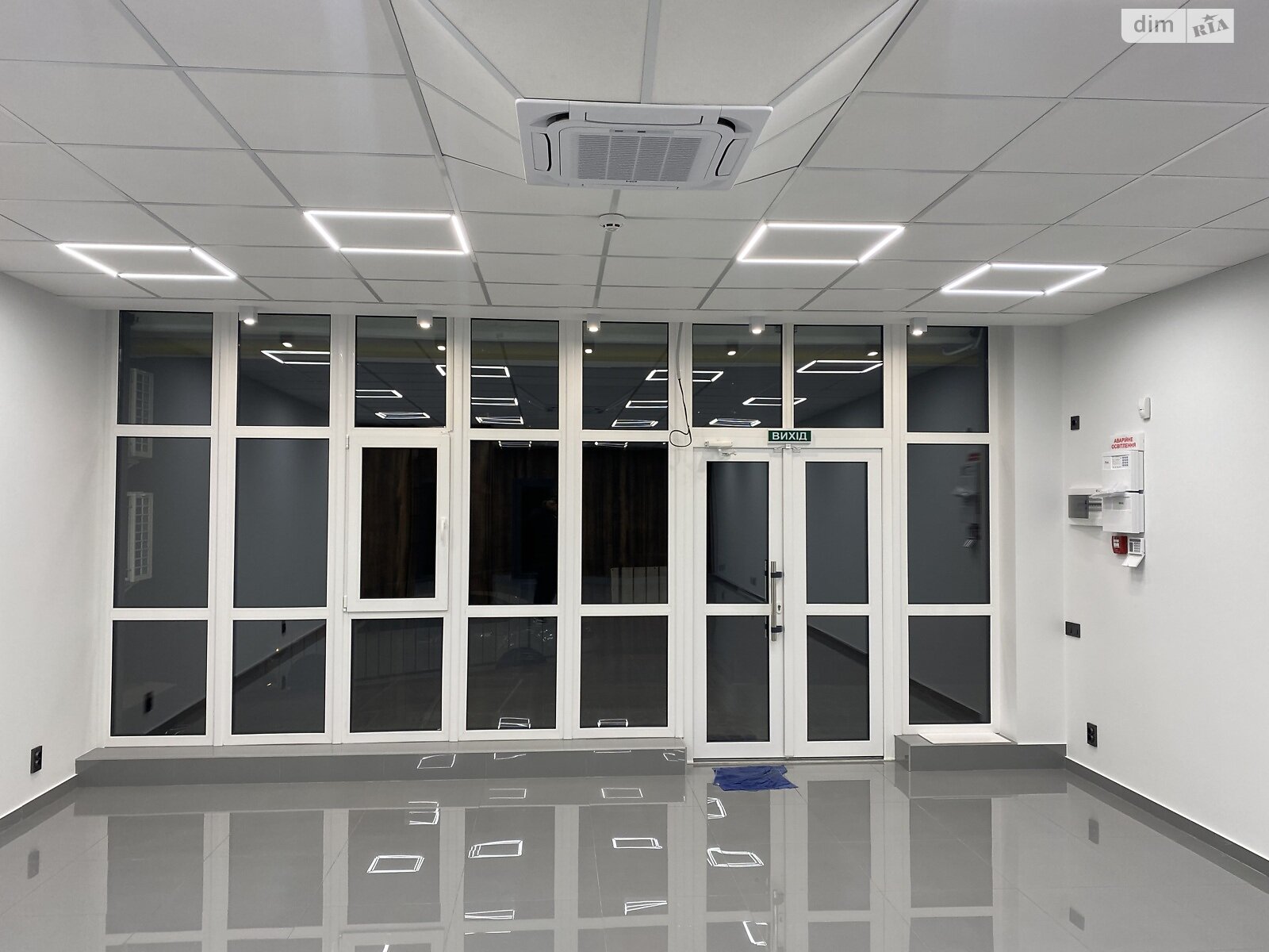 Обʼєкт нерухомості: ПЛОЩА - 94 м², ЦІНА - 55 000 $
, вул. Трамвайна — HUBTRUST, Вінниця