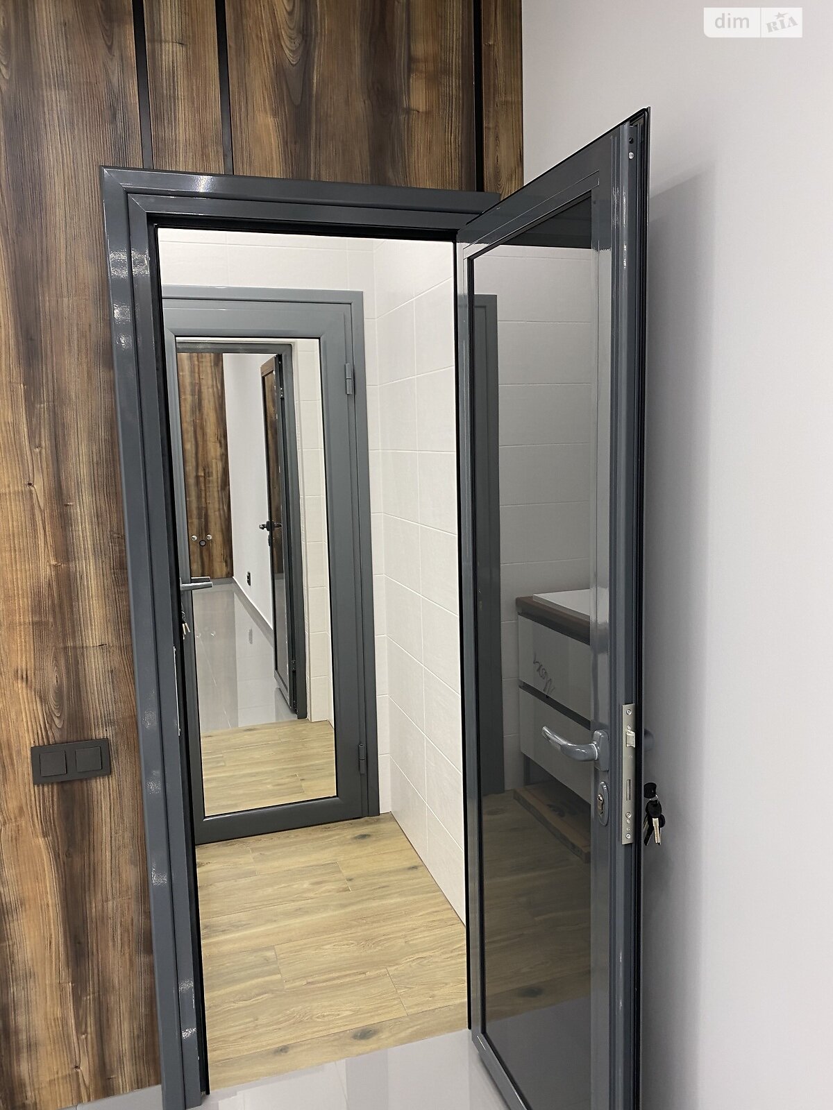 Обʼєкт нерухомості: ПЛОЩА - 94 м², ЦІНА - 55 000 $
, вул. Трамвайна — HUBTRUST, Вінниця