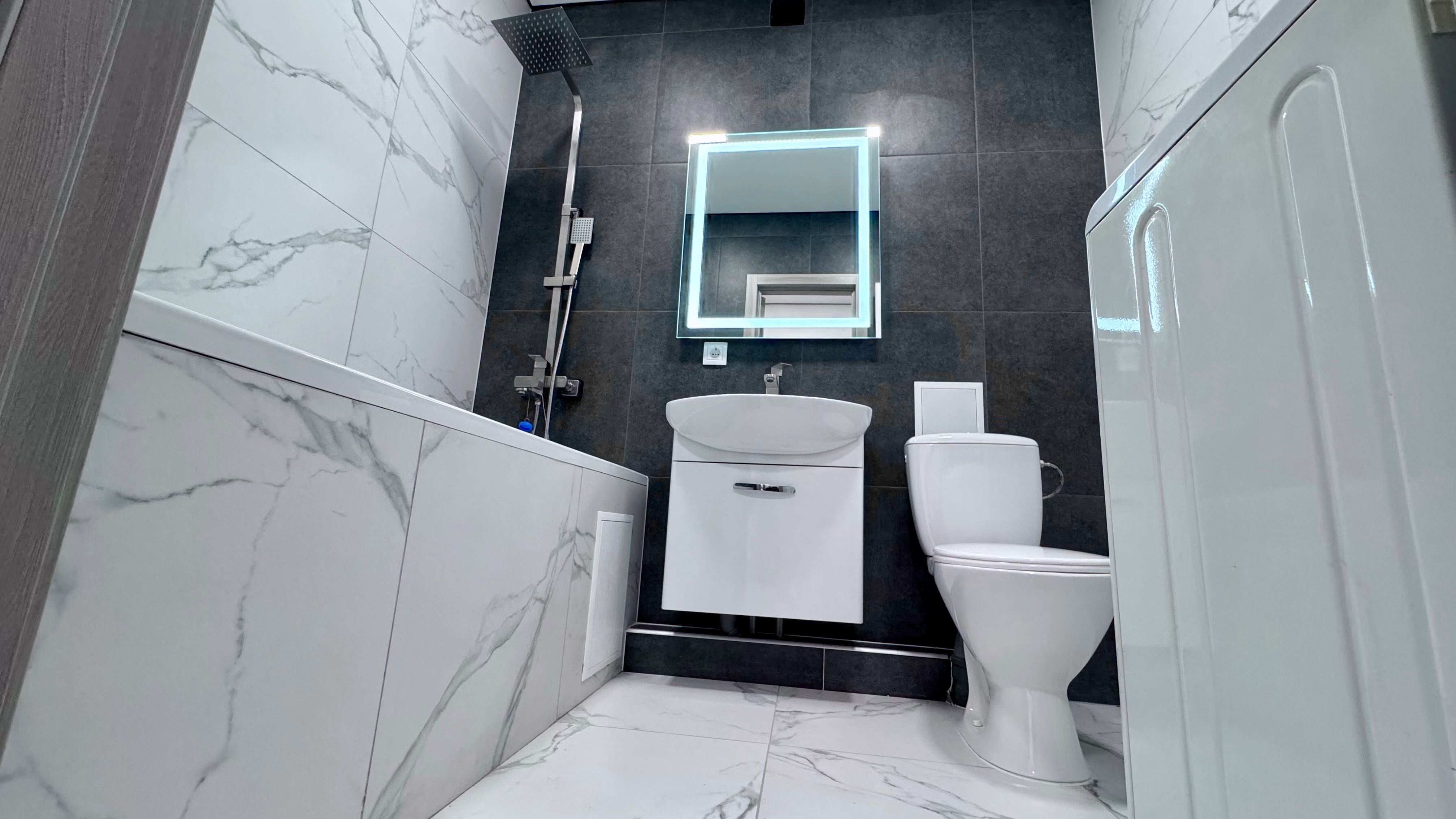 1 КІМ. КВАРТИРА, ПЛОЩА - 37 м², ЦІНА - 60 000 $

