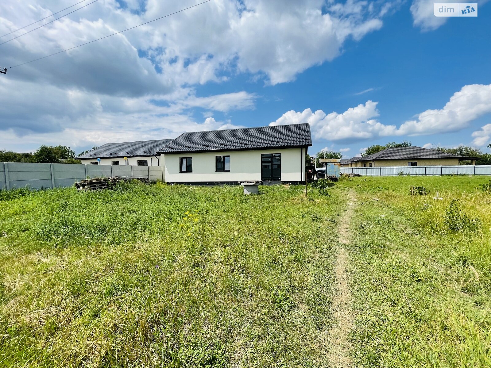 Обʼєкт нерухомості: 3 КІМ. БУДИНОК, ПЛОЩА - 105 м², ЦІНА - 74 000 $
, вул. Незалежності — HUBTRUST, Вінниця
