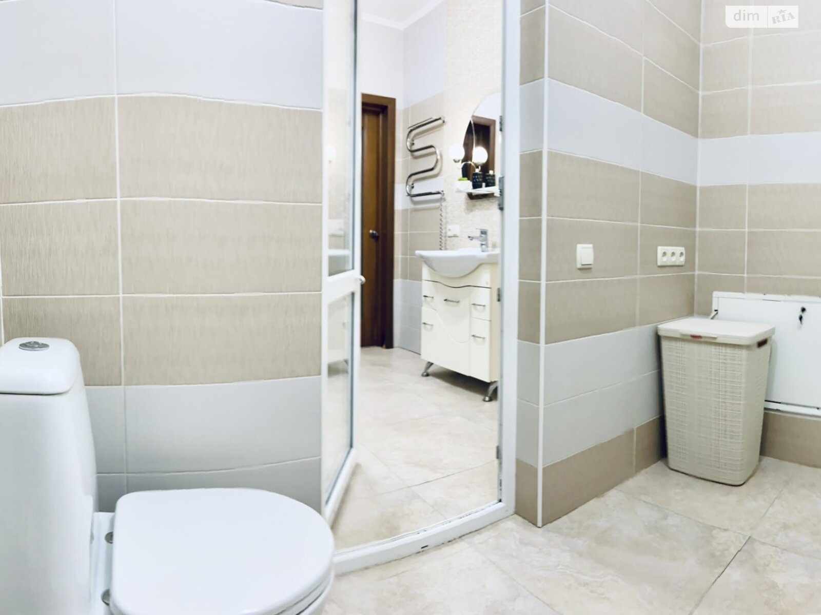 Обʼєкт нерухомості: 4 КІМ. БУДИНОК, ПЛОЩА - 225 м², ЦІНА - 250 000 $
, вул. Євгена Патона — HUBTRUST, Вінниця
