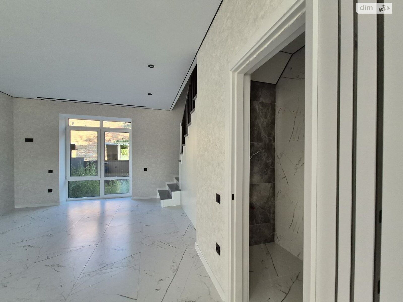 Обʼєкт нерухомості: 2 КІМ. ТАУНХАУС, ПЛОЩА - 70 м², ЦІНА - 74 000 $
 — HUBTRUST, Вінниця