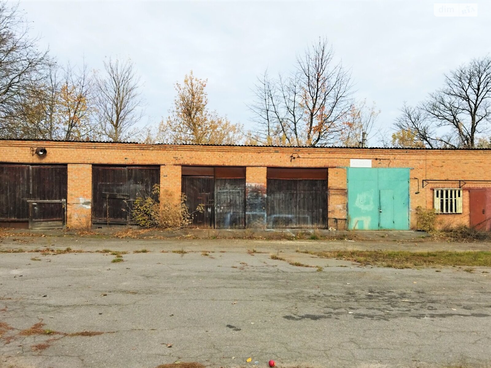 ПЛОЩА - 476.9 м², ЦІНА - 35 000 $

