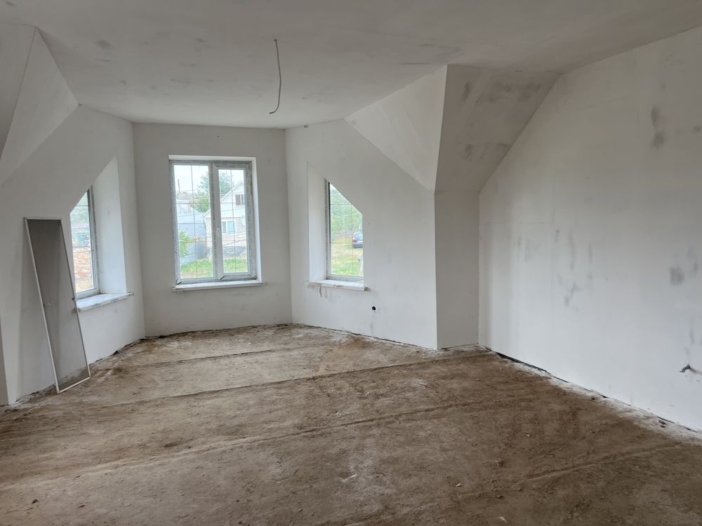 Обʼєкт нерухомості: 10 КІМ. БУДИНОК, ПЛОЩА - 242 м², ЦІНА - 45 000 $
 — HUBTRUST, Вінниця