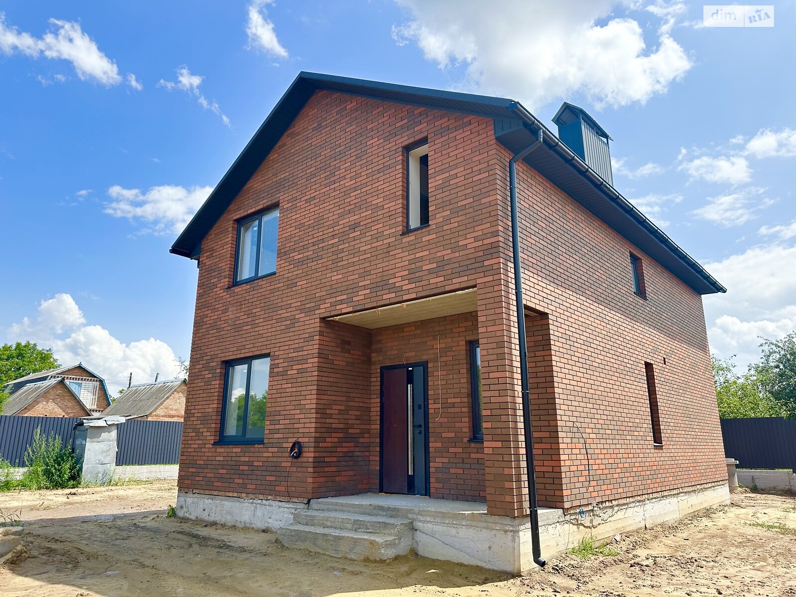 4 КІМ. БУДИНОК, ПЛОЩА - 120 м², ЦІНА - 95 000 $
, пров. Цегельний(Будьонного)