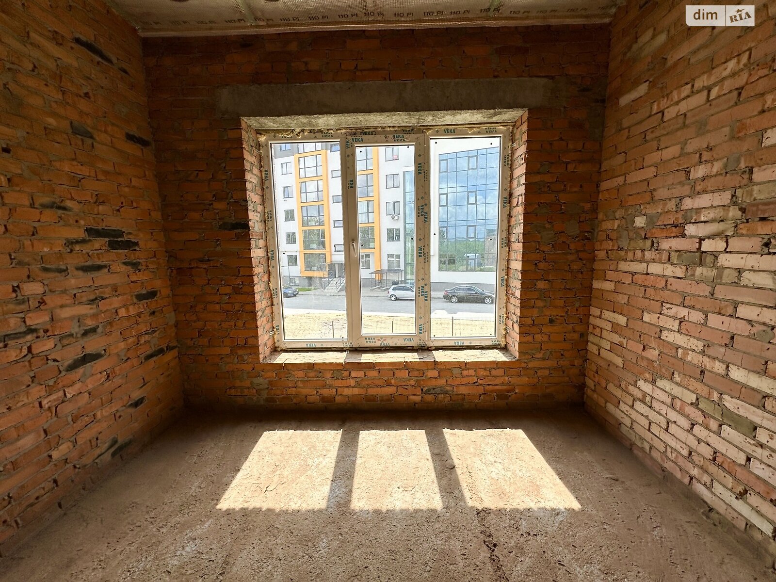 Обʼєкт нерухомості: 2 КІМ. ТАУНХАУС, ПЛОЩА - 75 м², ЦІНА - 62 000 $
 — HUBTRUST, Вінниця