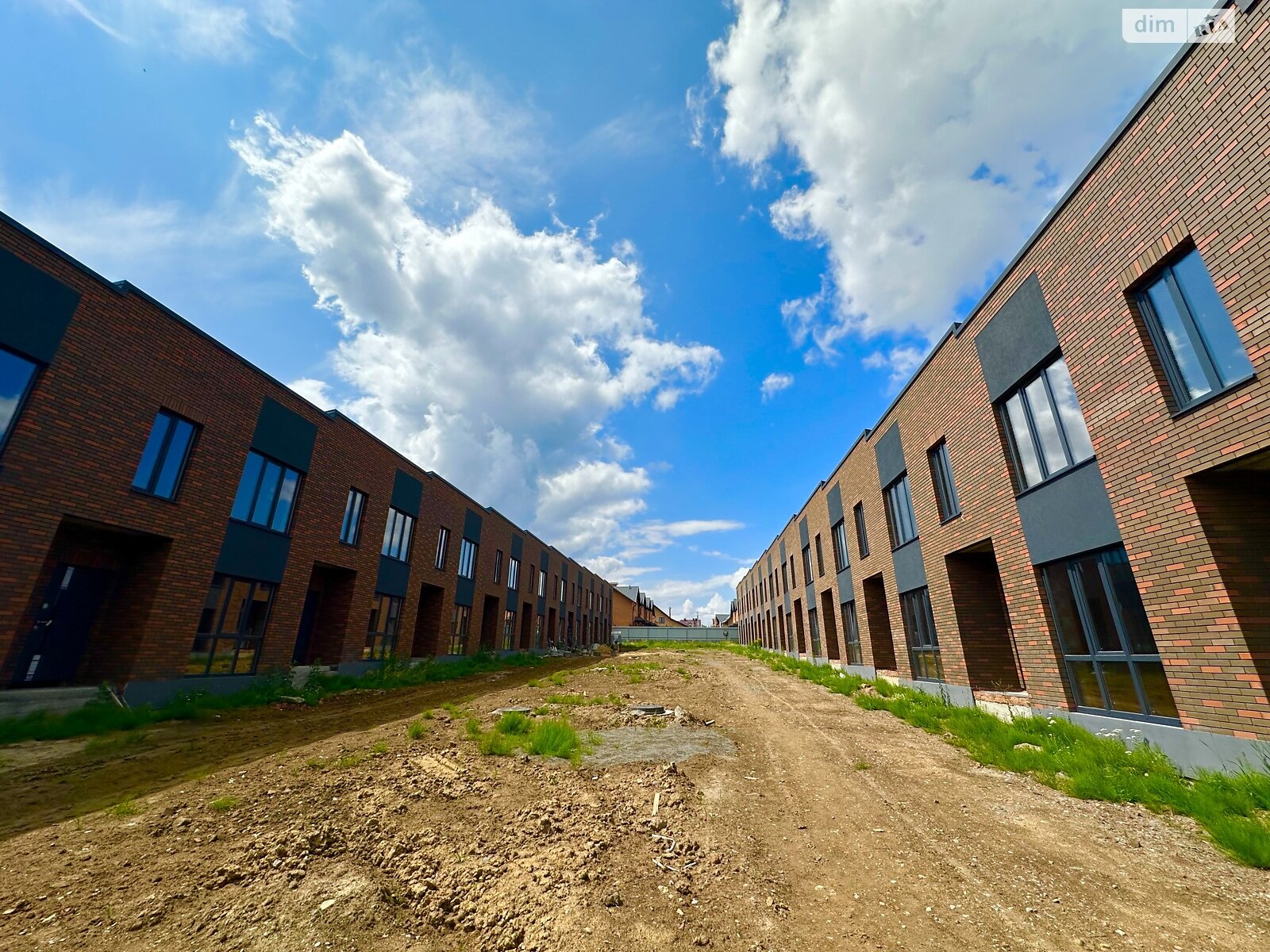 Обʼєкт нерухомості: 2 КІМ. ТАУНХАУС, ПЛОЩА - 75 м², ЦІНА - 62 000 $
 — HUBTRUST, Вінниця