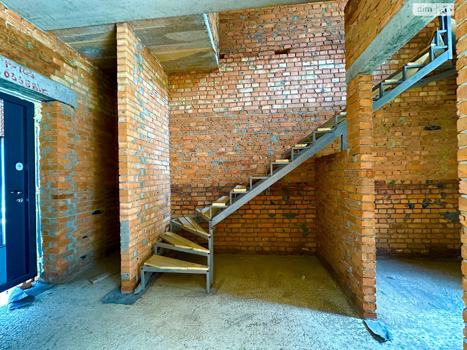 Обʼєкт нерухомості: 2 КІМ. ТАУНХАУС, ПЛОЩА - 75 м², ЦІНА - 62 000 $
 — HUBTRUST, Вінниця