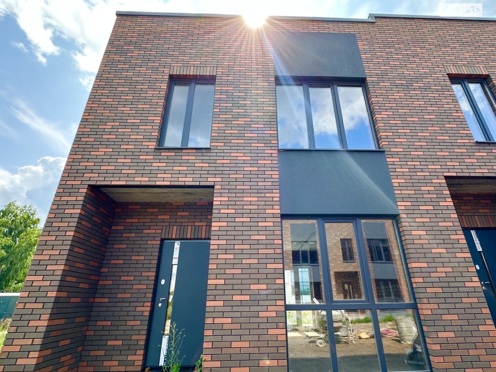 Обʼєкт нерухомості: 2 КІМ. ТАУНХАУС, ПЛОЩА - 75 м², ЦІНА - 62 000 $
 — HUBTRUST, Вінниця