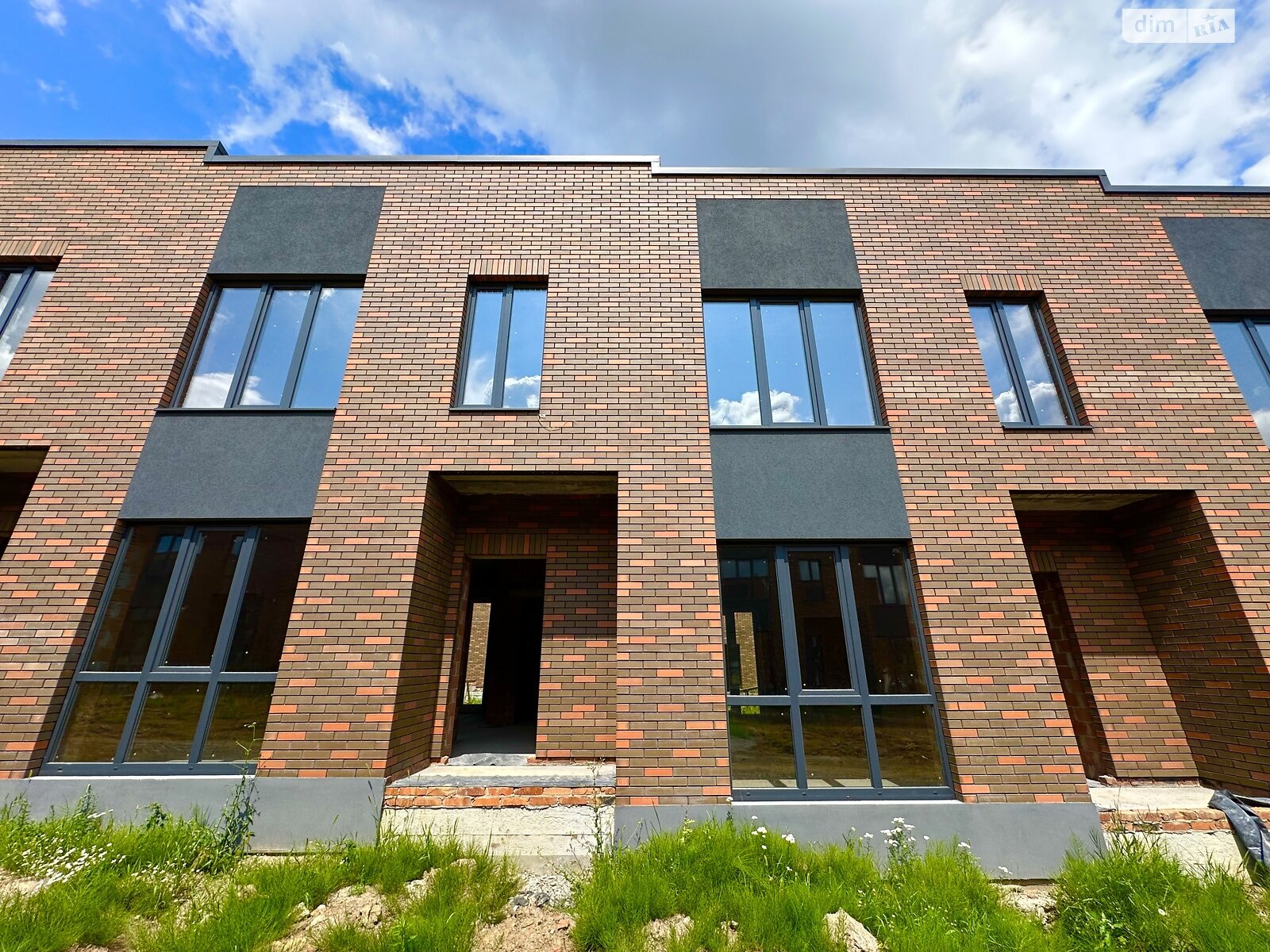 Обʼєкт нерухомості: 2 КІМ. ТАУНХАУС, ПЛОЩА - 75 м², ЦІНА - 62 000 $
 — HUBTRUST, Вінниця