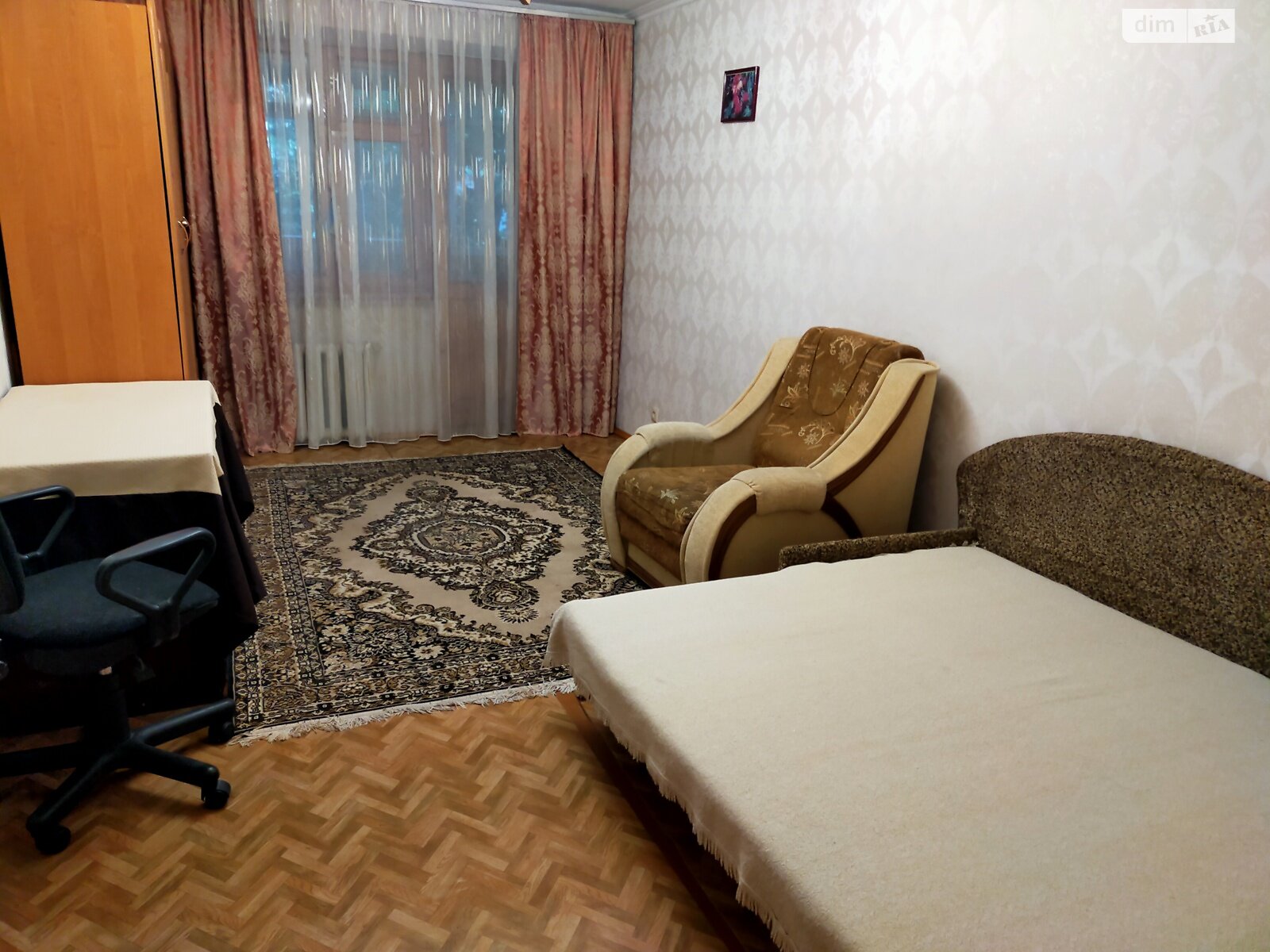 1 КІМ. КВАРТИРА, ПЛОЩА - 32 м², ЦІНА - 11 500 $
, вул. Гонти