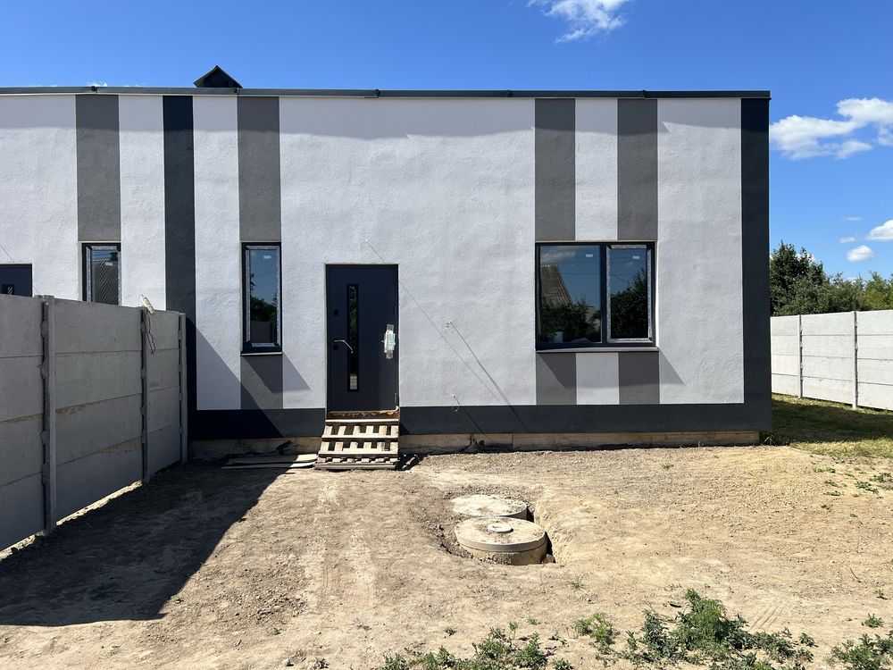 3 КІМ. ТАУНХАУС, ПЛОЩА - 82 м², ЦІНА - 37 000 $

