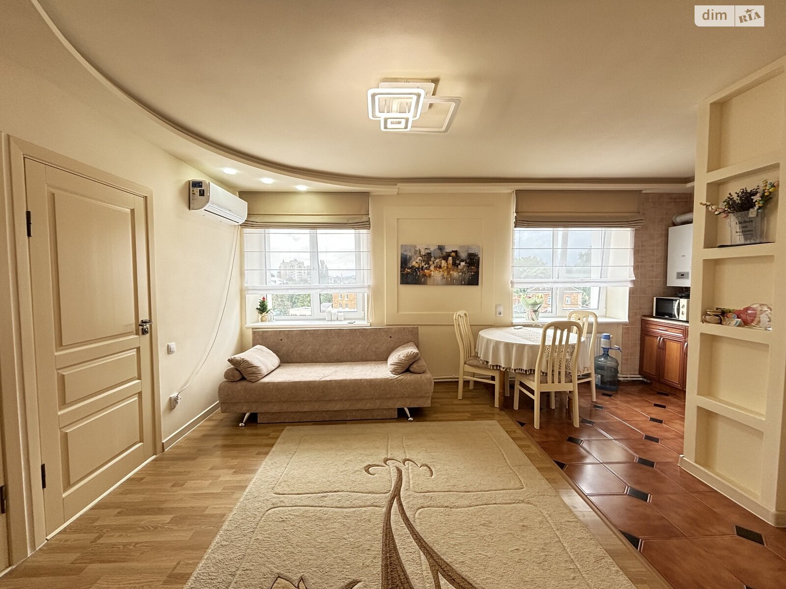 2 КІМ. КВАРТИРА, ПЛОЩА - 52 м², ЦІНА - 69 000 $
, вул. Хлібна