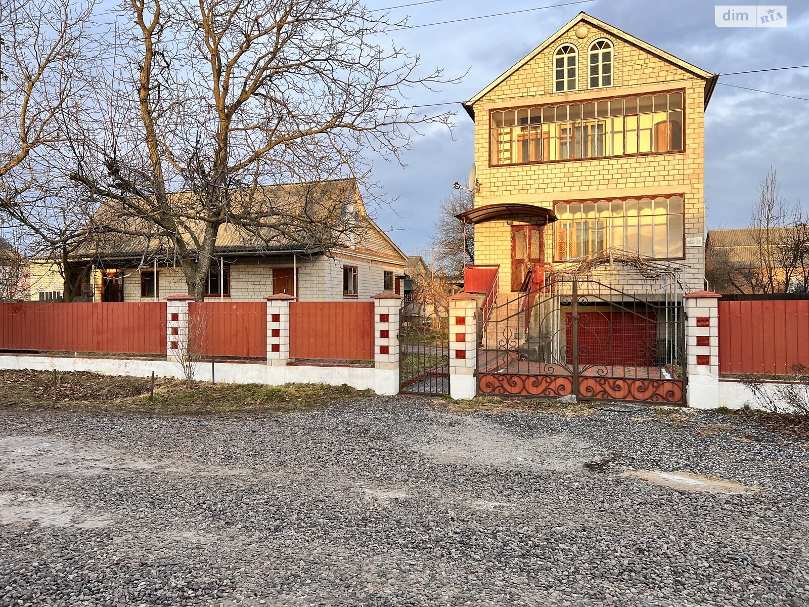 4 КІМ. БУДИНОК, ПЛОЩА - 110 м², ЦІНА - 85 000 $
, вул. Подільська