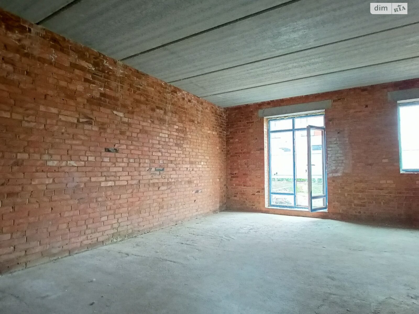 Обʼєкт нерухомості: 3 КІМ. ТАУНХАУС, ПЛОЩА - 90 м², ЦІНА - 65 000 $
, пров. Срібний — HUBTRUST, Вінниця