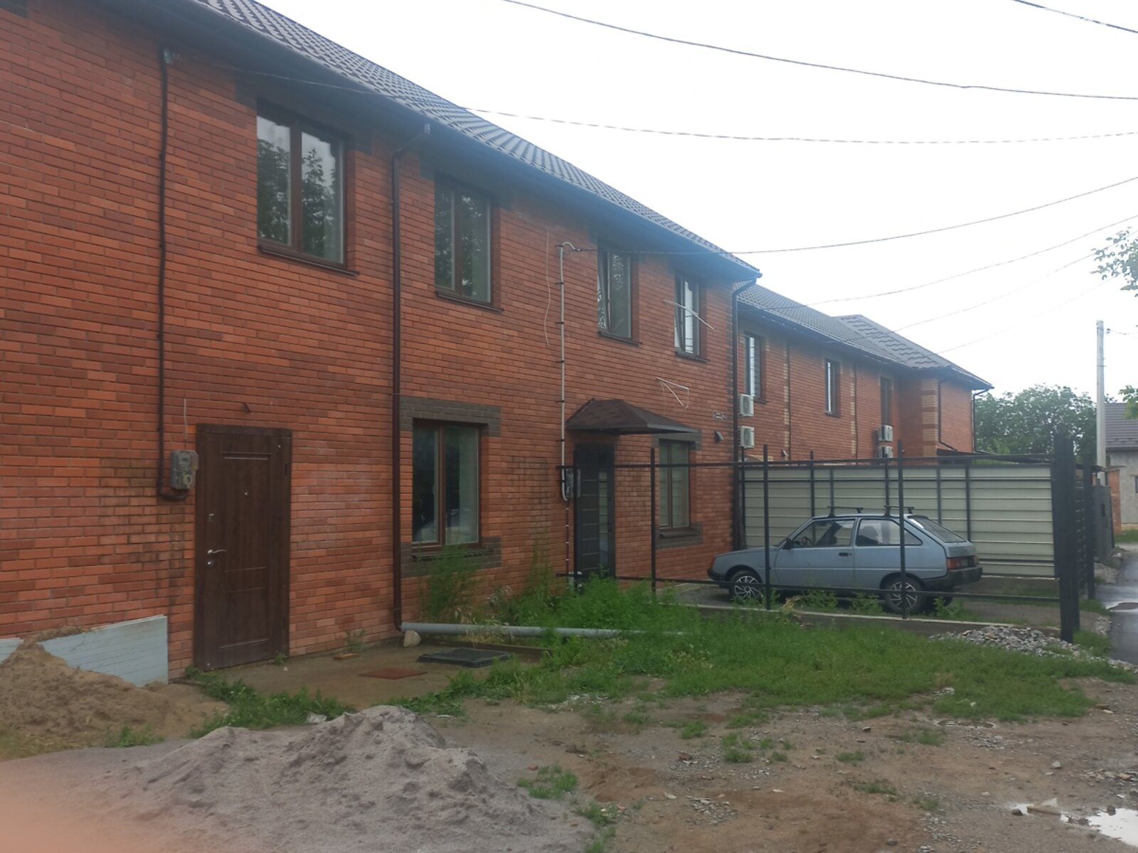 2 КІМ. ТАУНХАУС, ПЛОЩА - 72 м², ЦІНА - 55 000 $
