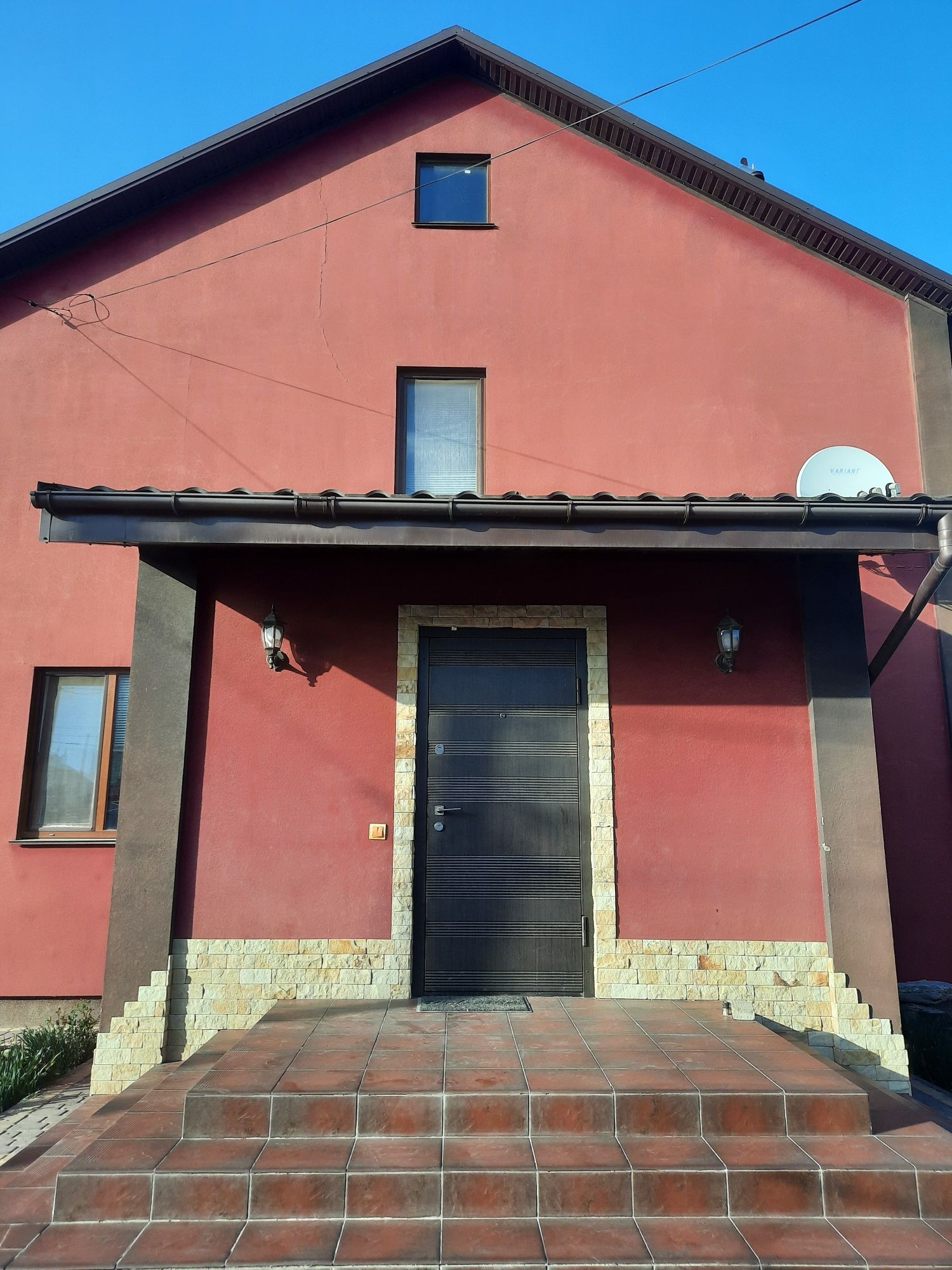 4 КІМ.  БУДИНОК ПЛОЩА – 213 м², ЦІНА – 180 000$, РАЙОН: Пирогово