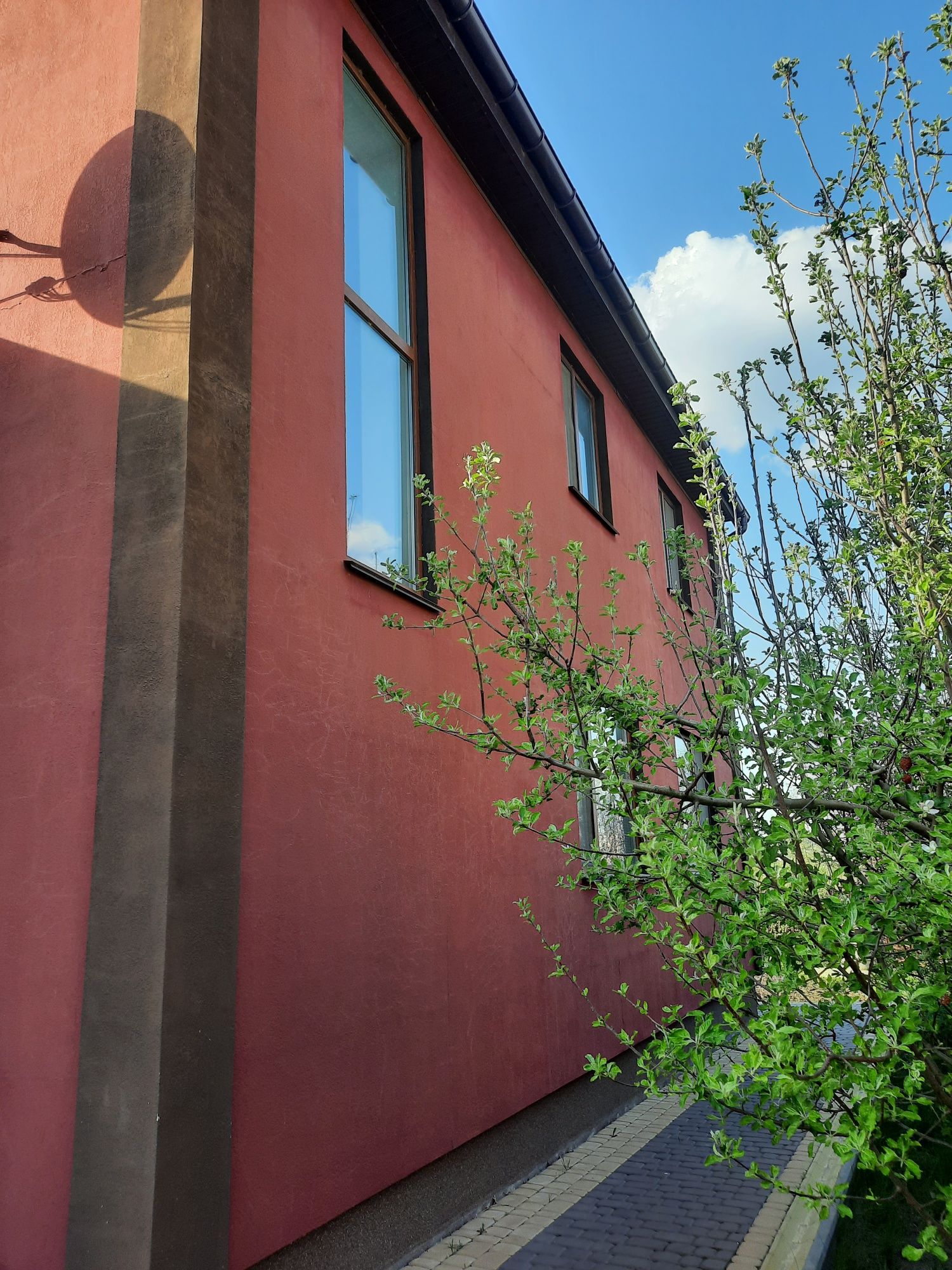 Обʼєкт нерухомості: 4 КІМ.  БУДИНОК ПЛОЩА – 213 м², ЦІНА – 180 000$, РАЙОН: Пирогово — HUBTRUST, Вінниця
