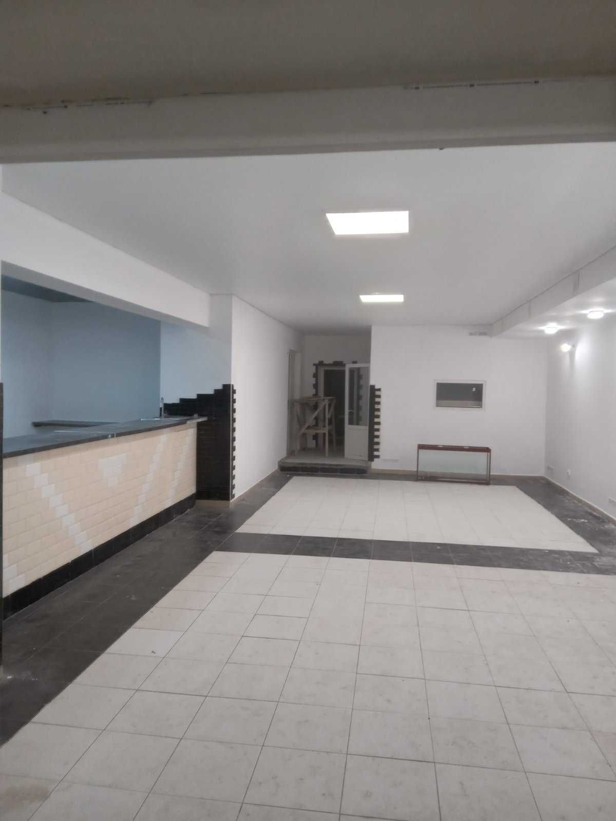 ПЛОЩА - 183 м², ЦІНА - 80 000 $
