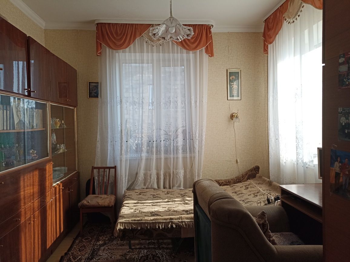 Обʼєкт нерухомості: 3 КІМ.  БУДИНОК ПЛОЩА – 95 м², ЦІНА – 80 000$, РАЙОН: Старе місто — HUBTRUST, Вінниця